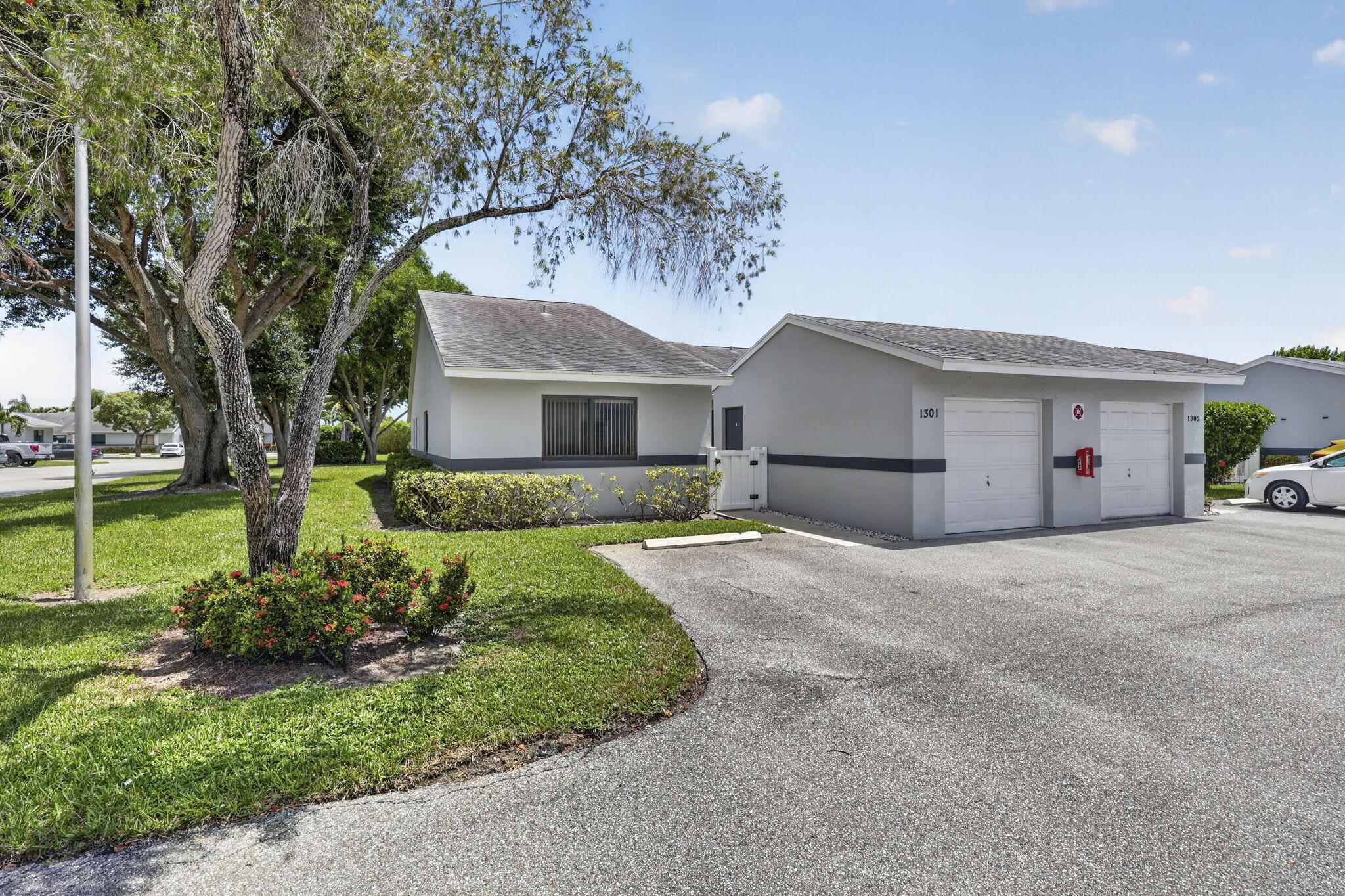 2641 Gately Drive W 1301, West Palm Beach, FL 33415, West Palm Beach