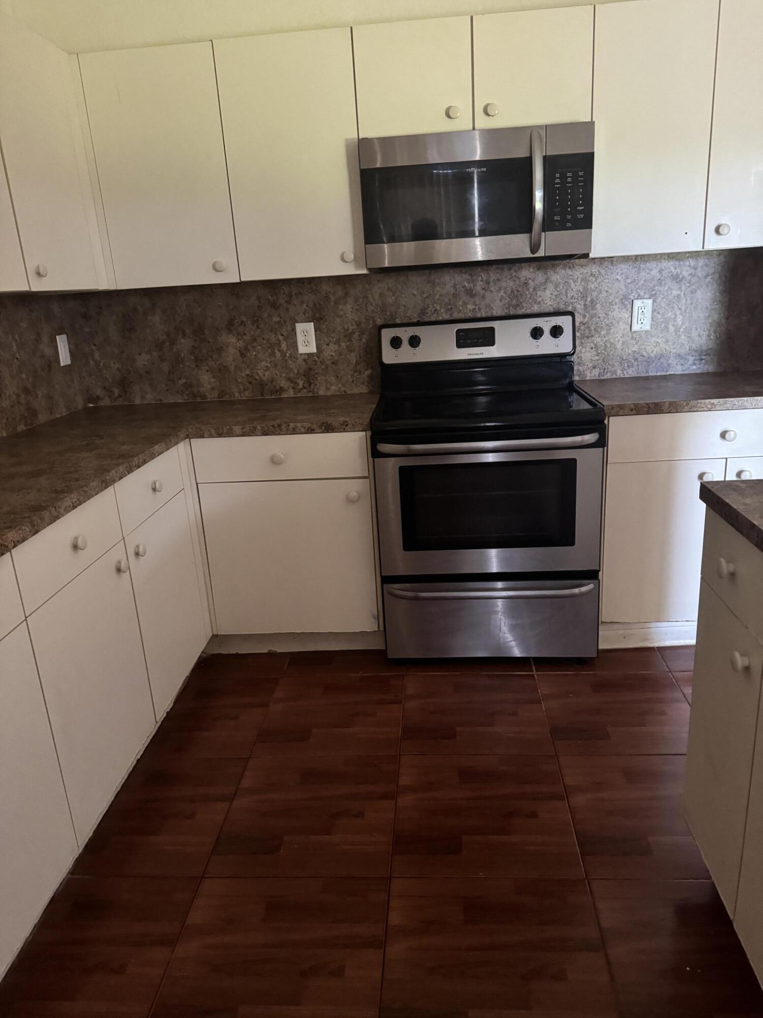 703 N SANTA CATALINA Circle 703, North Lauderdale, FL 33068, North Lauderdale - Photo 3