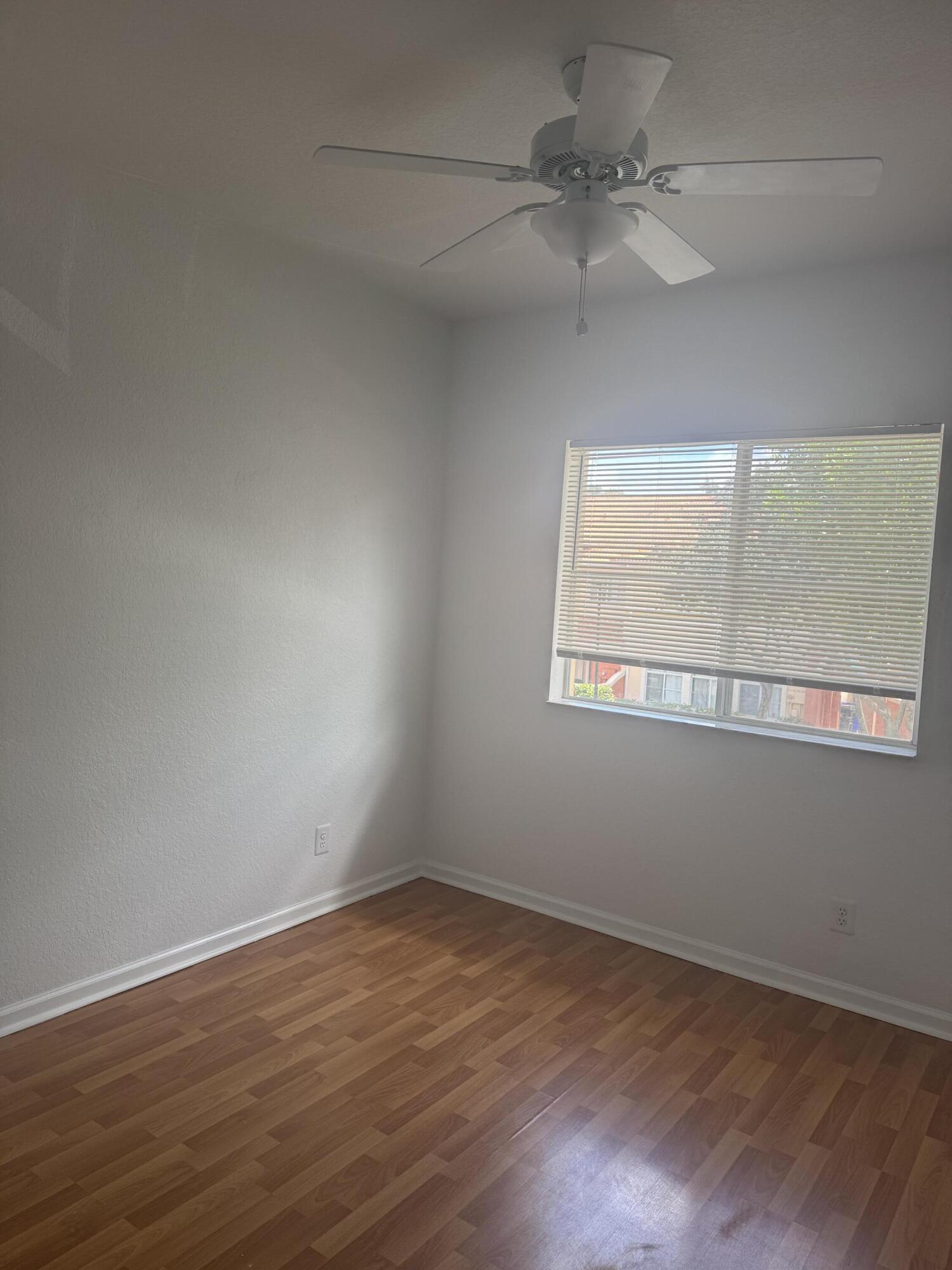 703 N SANTA CATALINA Circle 703, North Lauderdale, FL 33068, North Lauderdale - Photo 5
