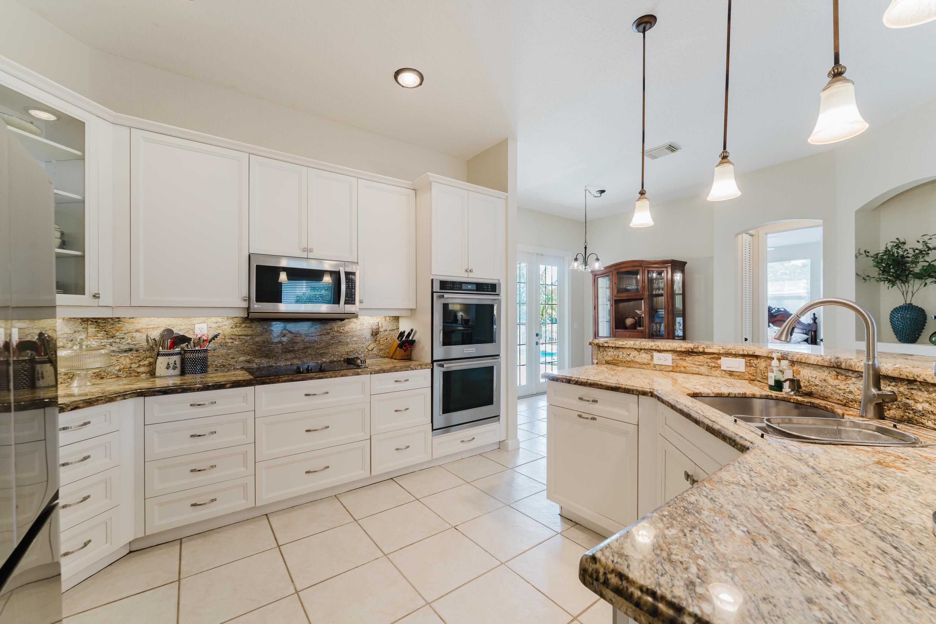 5649 NW 106TH Way, Coral Springs, FL 33076, Coral Springs - Photo 5