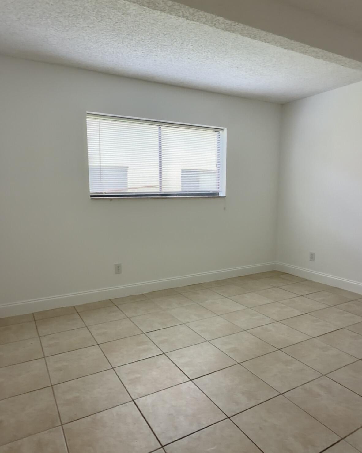 1245 S FLAGLER Avenue 303, Pompano Beach, FL 33060, Pompano Beach - Photo 3