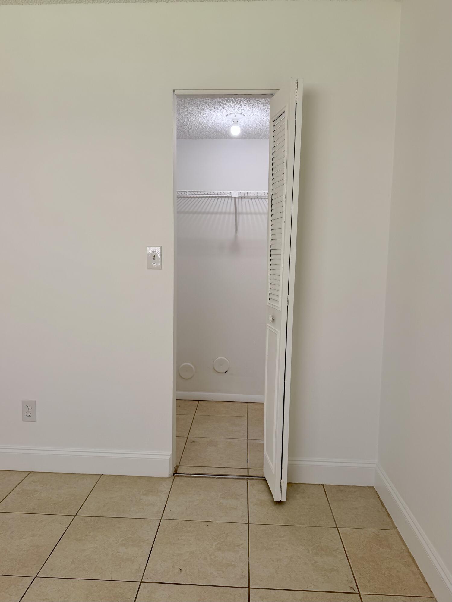 1245 S FLAGLER Avenue 303, Pompano Beach, FL 33060, Pompano Beach - Photo 4