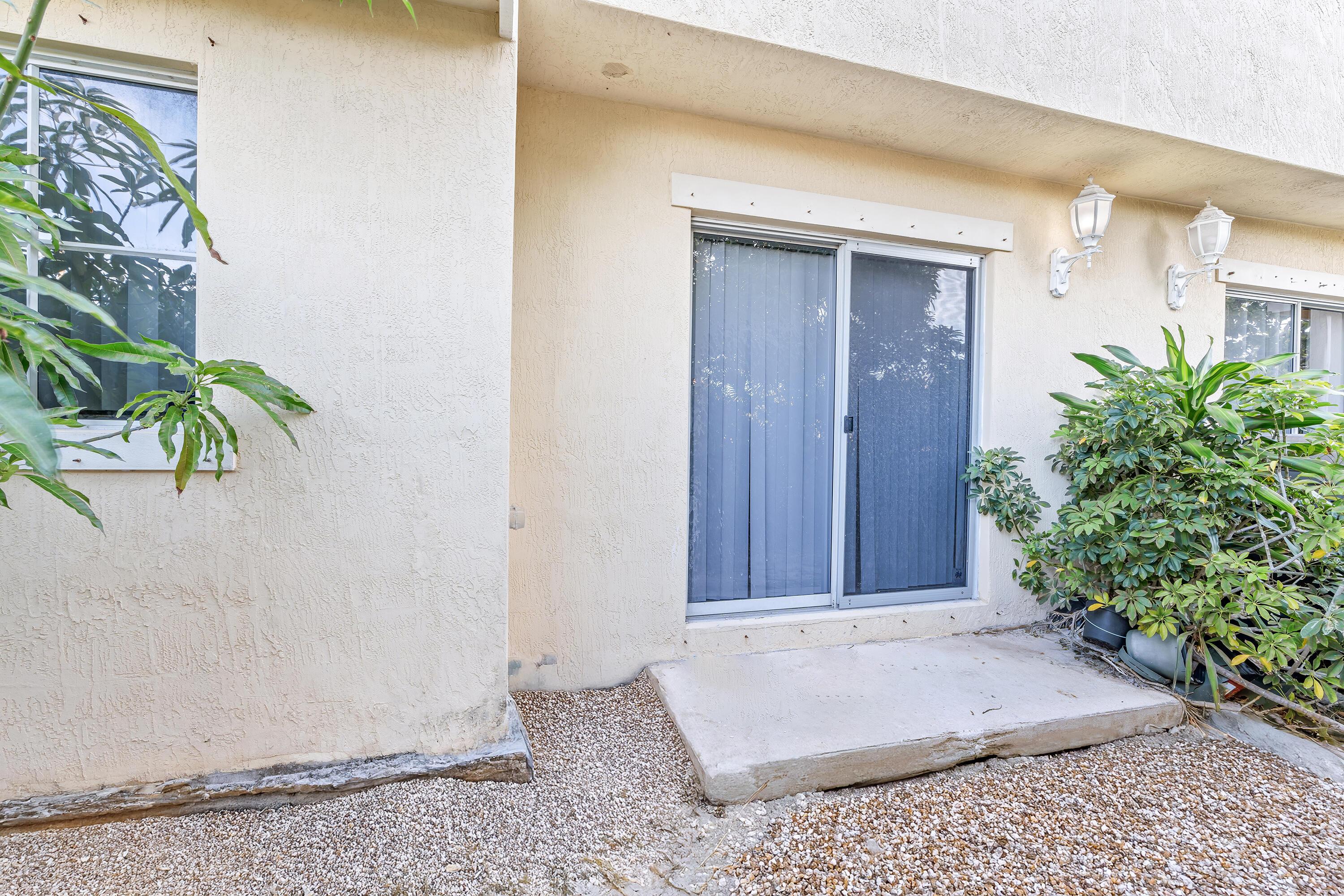 190 SE 2nd Street, Deerfield Beach, FL 33441, Deerfield Beach - Photo 3