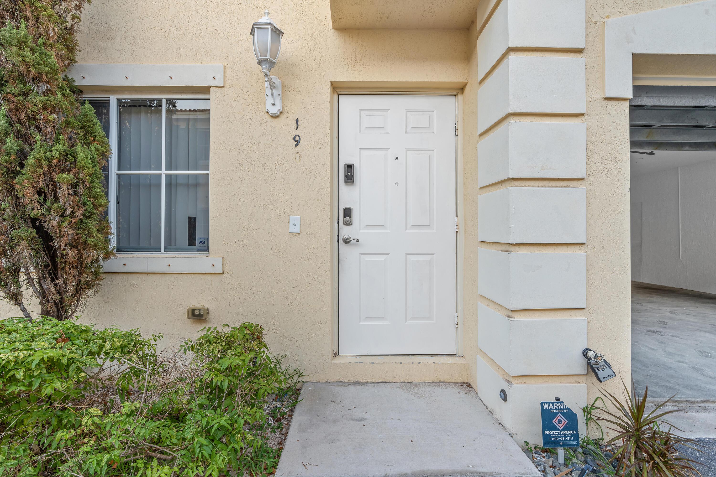 190 SE 2nd Street, Deerfield Beach, FL 33441, Deerfield Beach - Photo 4