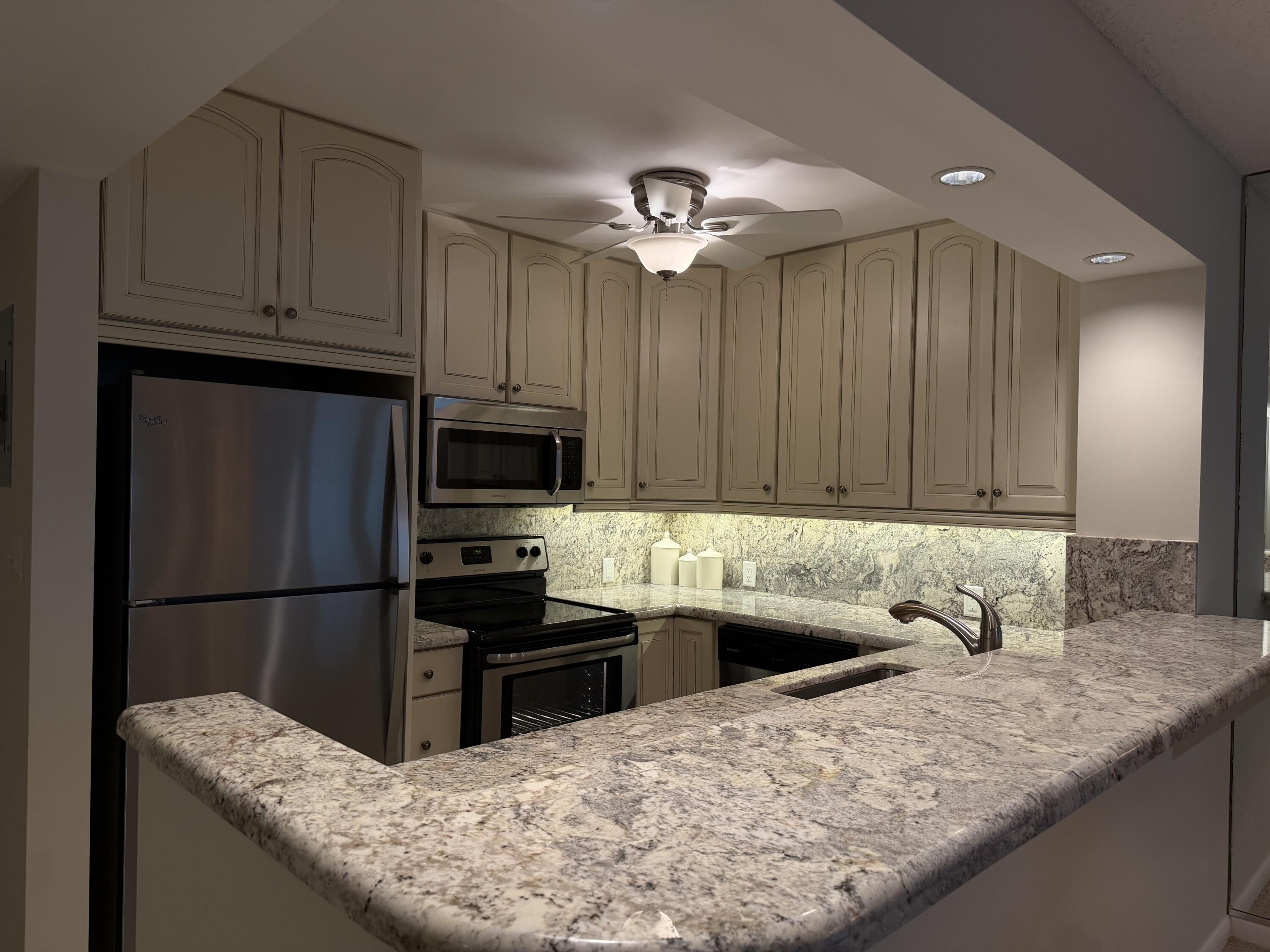 3540 S Ocean Boulevard 104, South Palm Beach, FL 33480, South Palm Beach - Photo 5