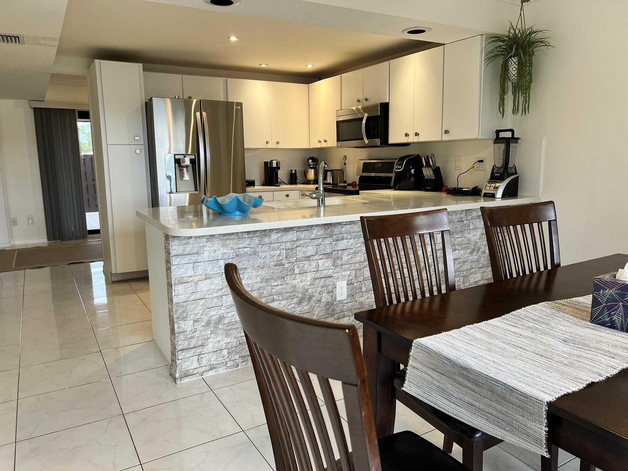 8029 Boca Rio Drive, Boca Raton, FL 33433, Boca Raton - Photo 3