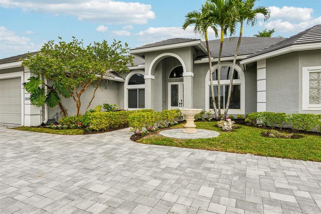 1919 S CLUB Drive, Wellington, FL 33414, Wellington