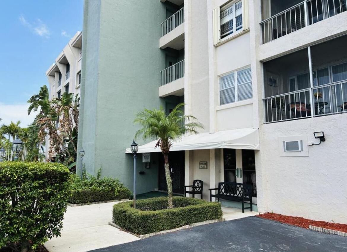 505 Spencer Drive 312, West Palm Beach, FL 33409, West Palm Beach - Photo 2