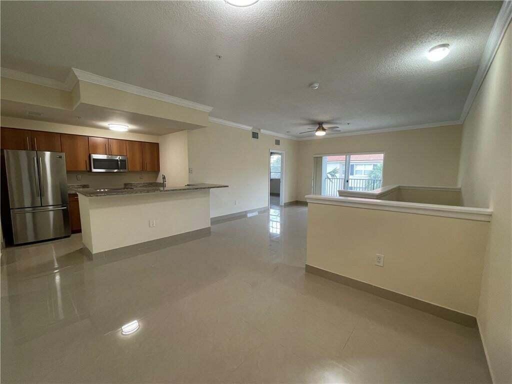 5820 W Sample Road 305, Coral Springs, FL 33063, Coral Springs - Photo 5