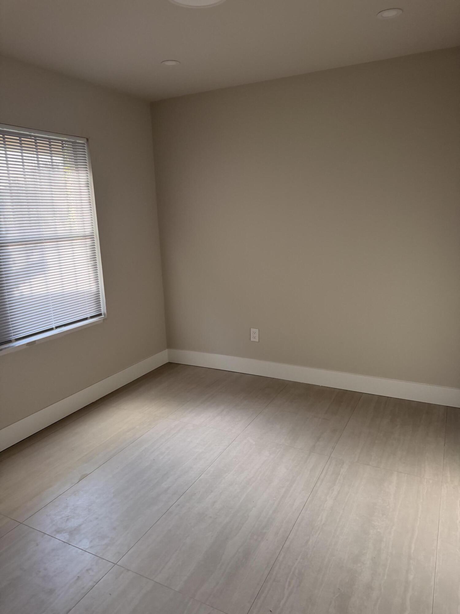 2731 AVENUE S B, Riviera Beach, FL 33404, Riviera Beach - Photo 2