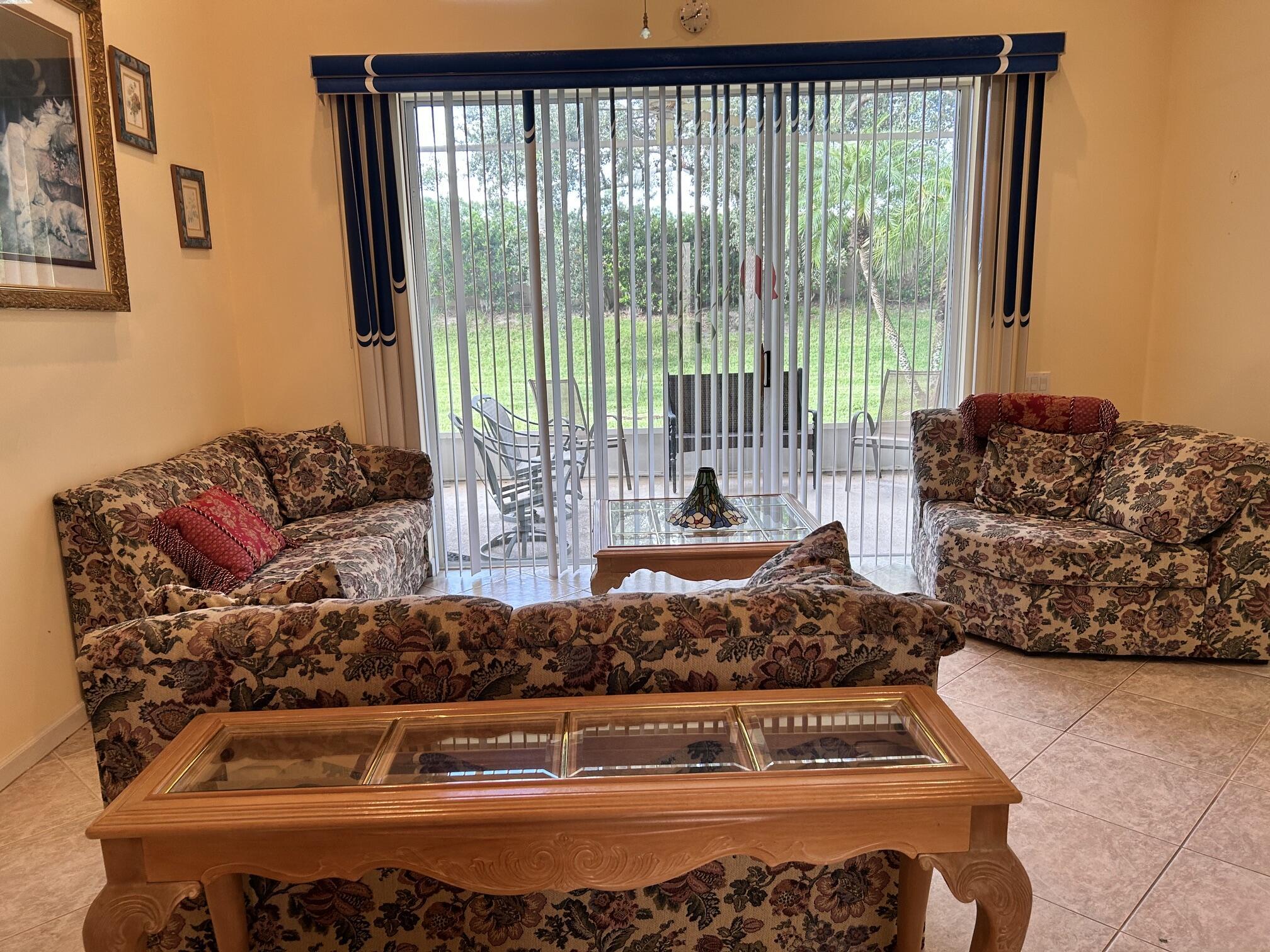 438 Sunview Way, Port St. Lucie, FL 34986, Port St. Lucie - Photo 4