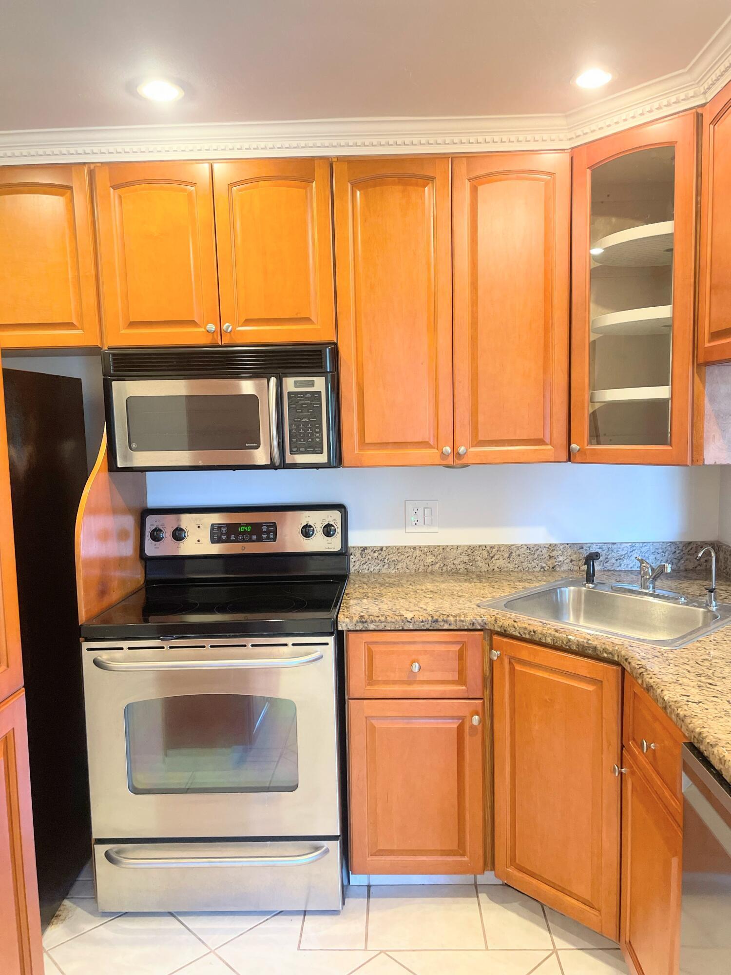 811 Sky Pine Way C3, Greenacres, FL 33415, Greenacres - Photo 5