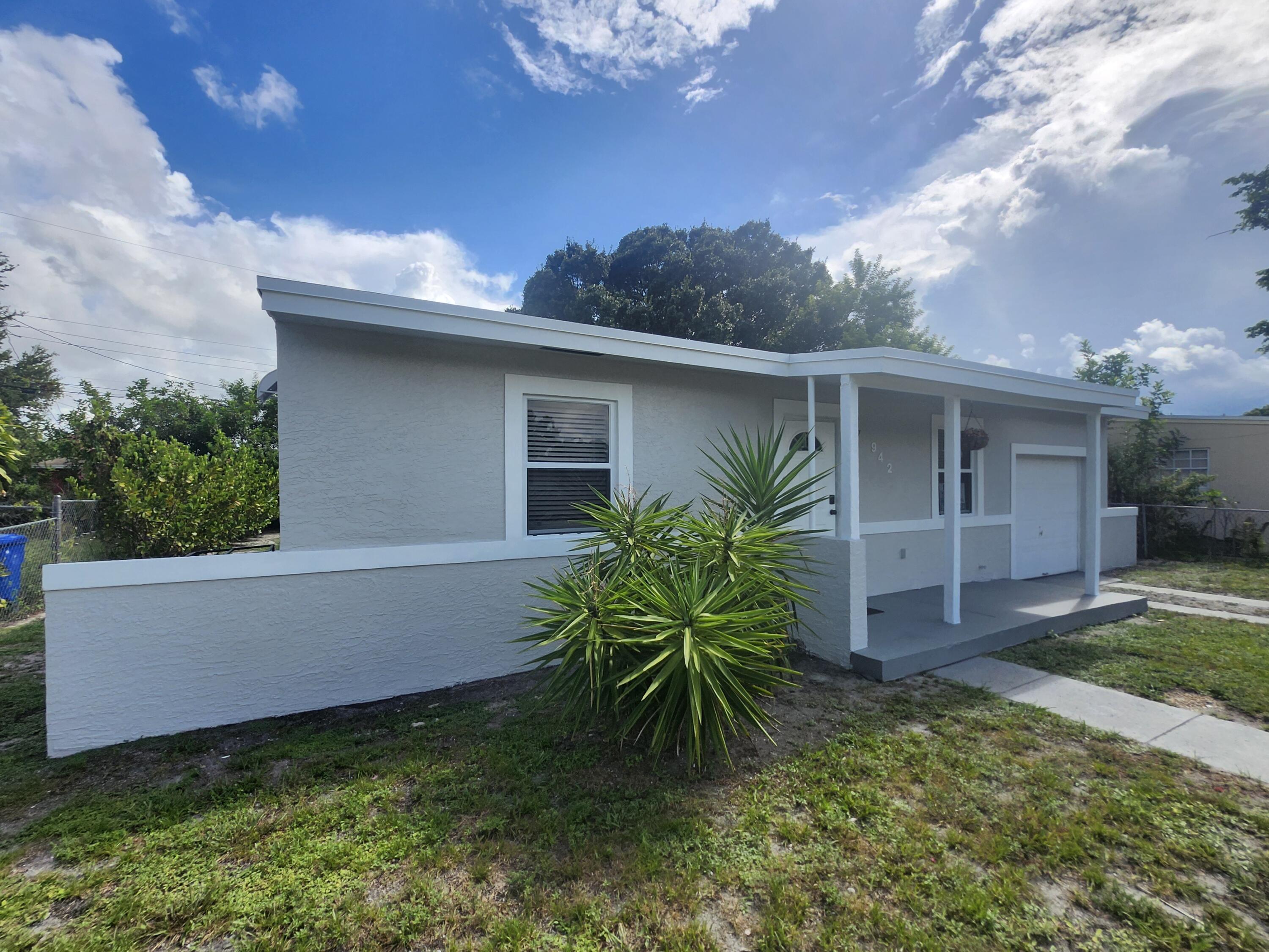 942 NW 12th Street, Fort Lauderdale, FL 33311, Fort Lauderdale - Photo 2
