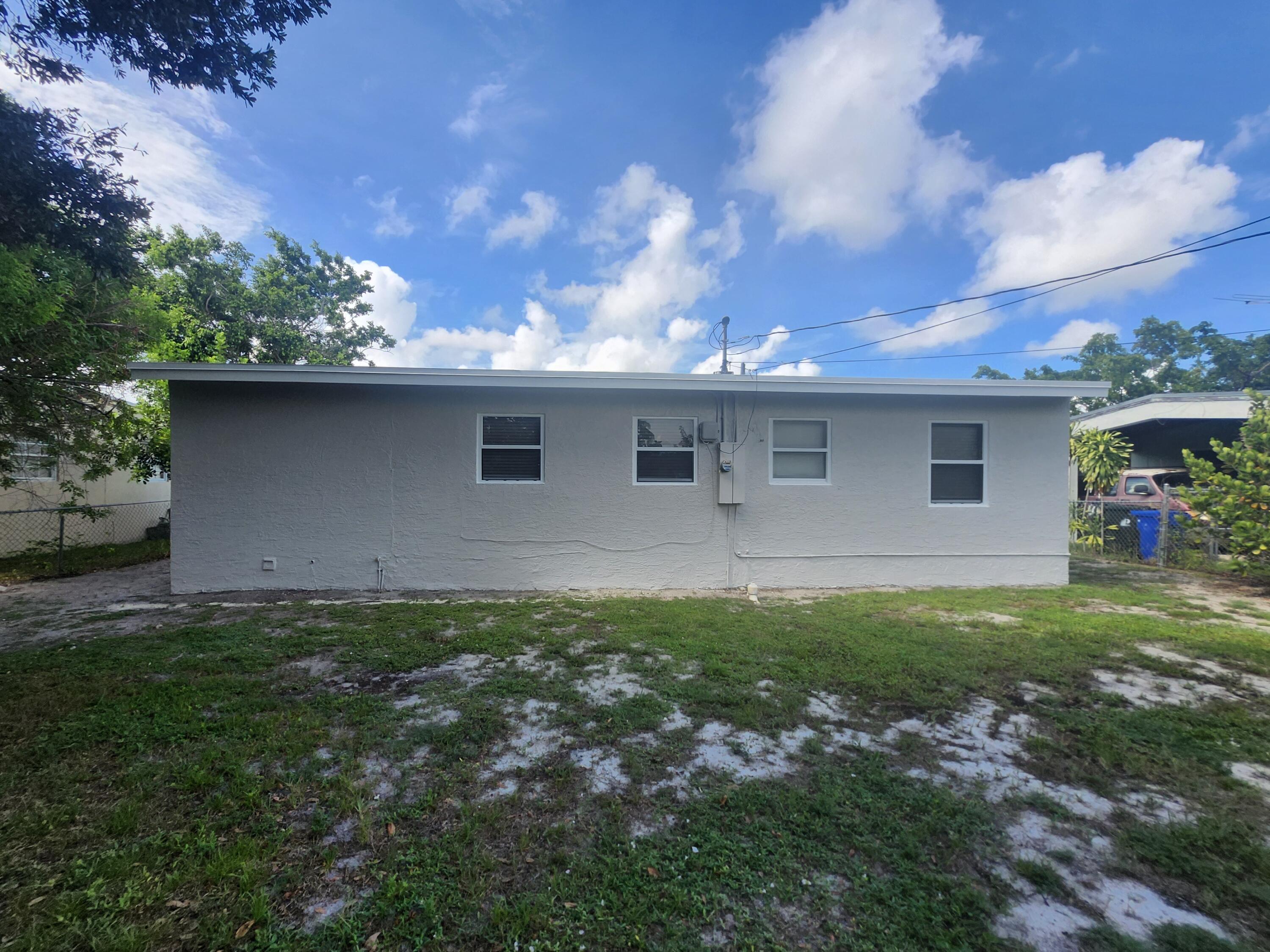 942 NW 12th Street, Fort Lauderdale, FL 33311, Fort Lauderdale - Photo 5