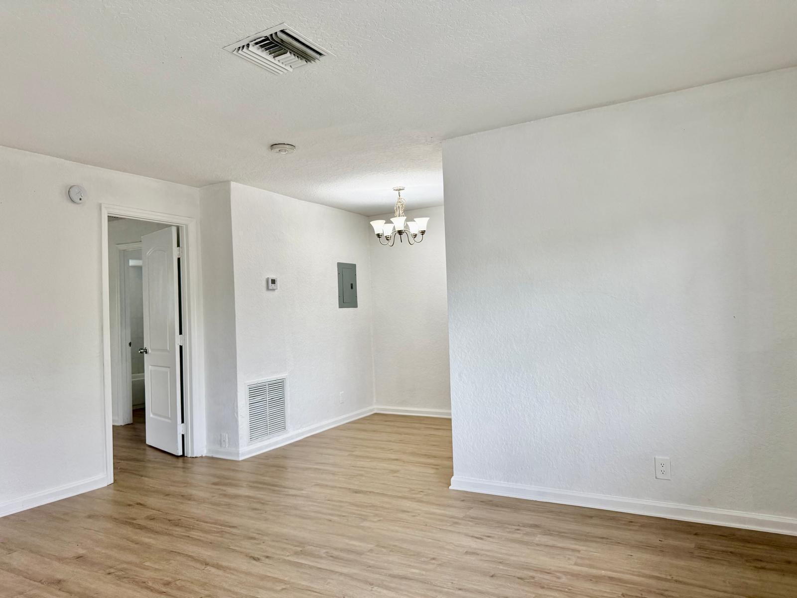 1671 NE 33rd Street Apt 11, Pompano Beach, FL 33064, Pompano Beach - Photo 4