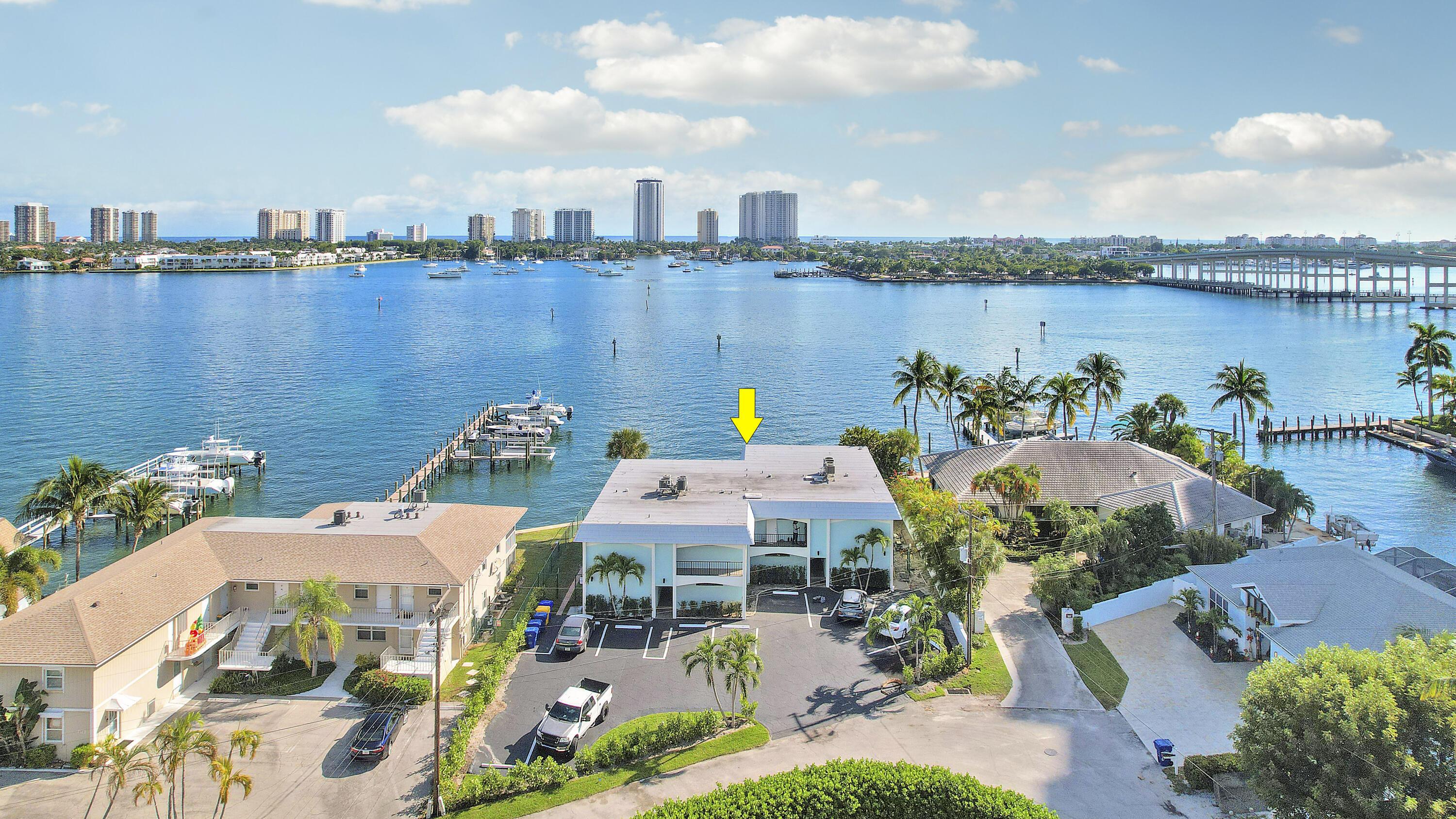 360 Wilma Circle, Riviera Beach, FL 33404, Riviera Beach - Photo 2