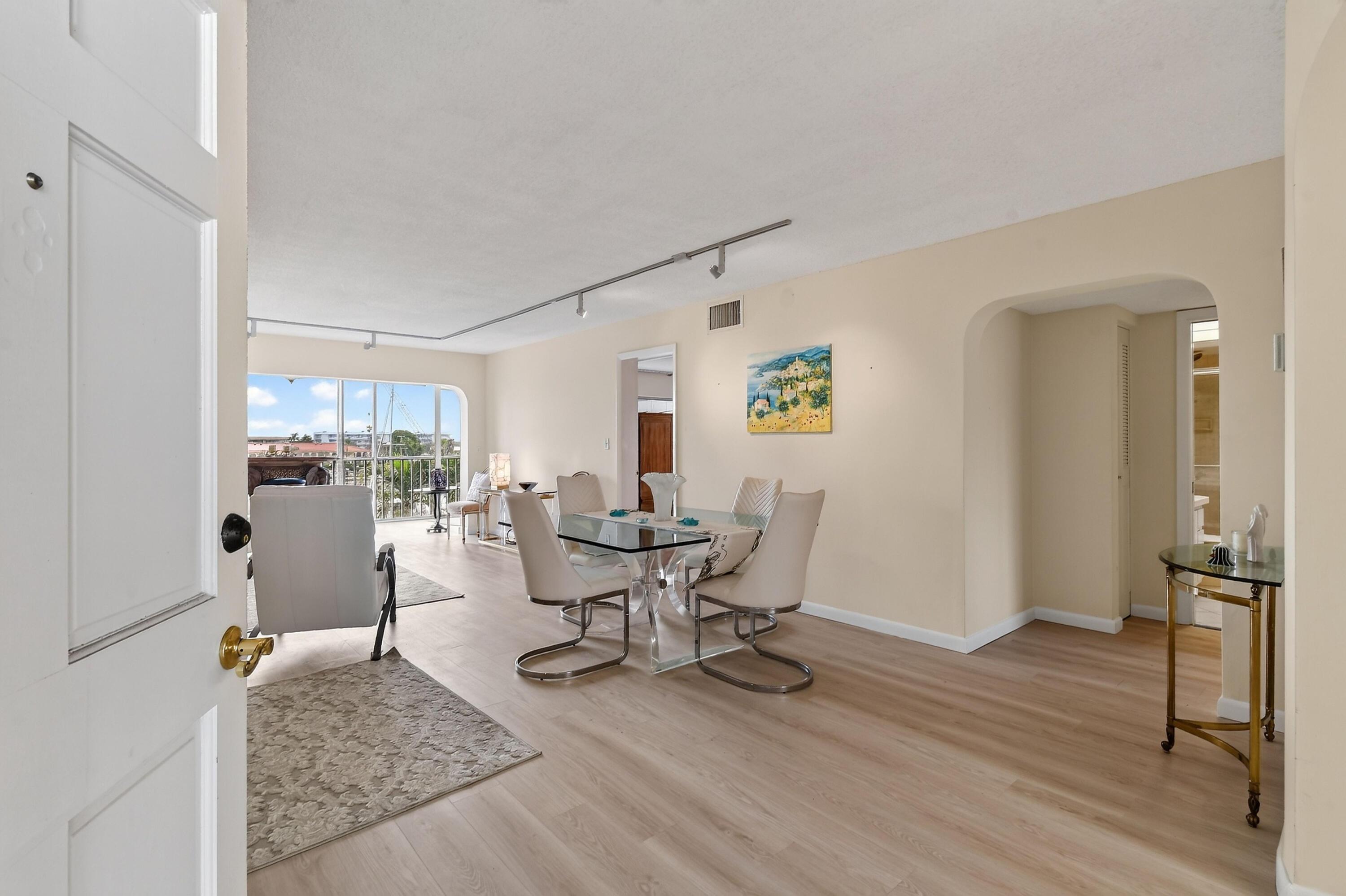 907 Marina Drive Unit 306, North Palm Beach, FL 33408, North Palm Beach - Photo 3