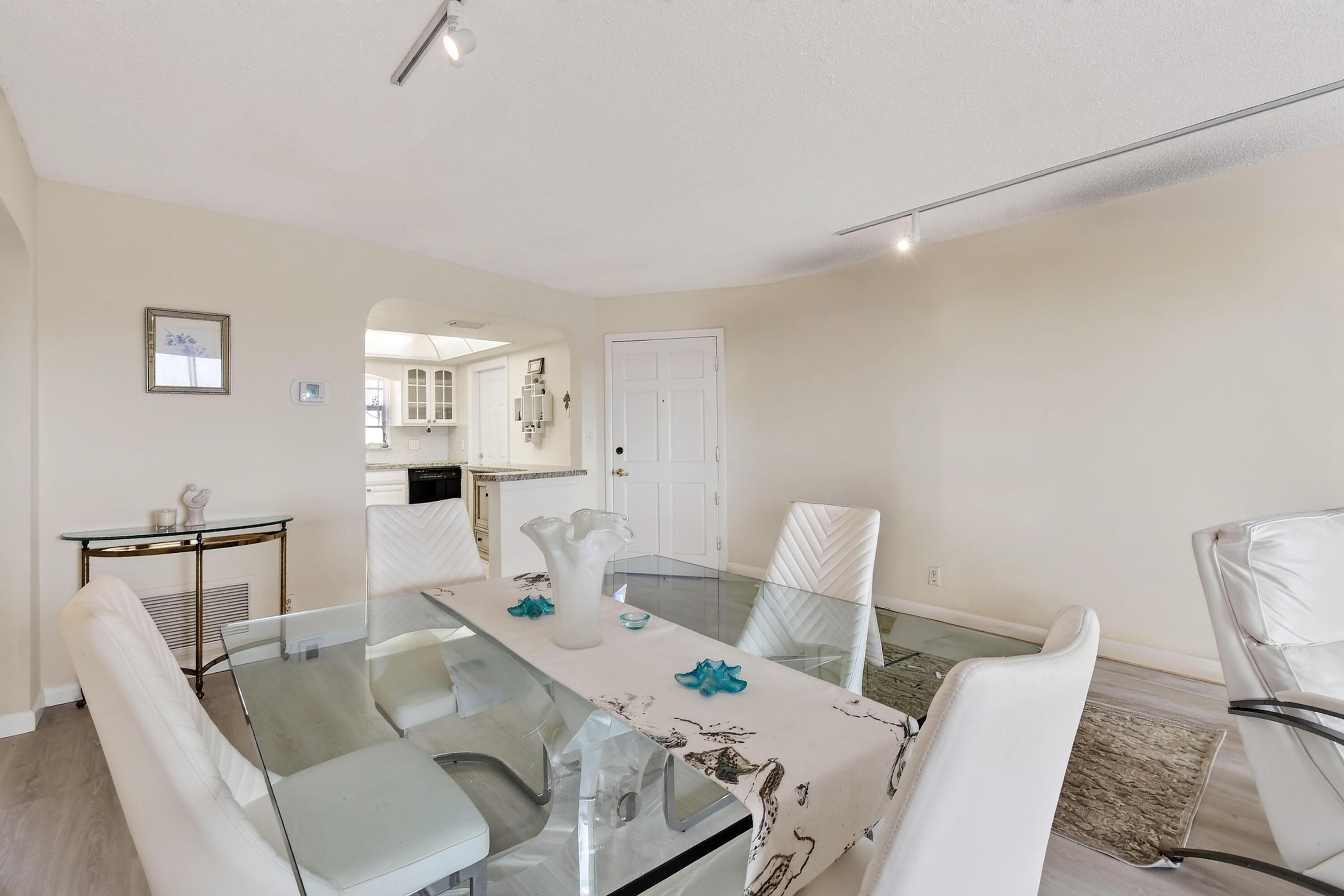 907 Marina Drive Unit 306, North Palm Beach, FL 33408, North Palm Beach - Photo 5
