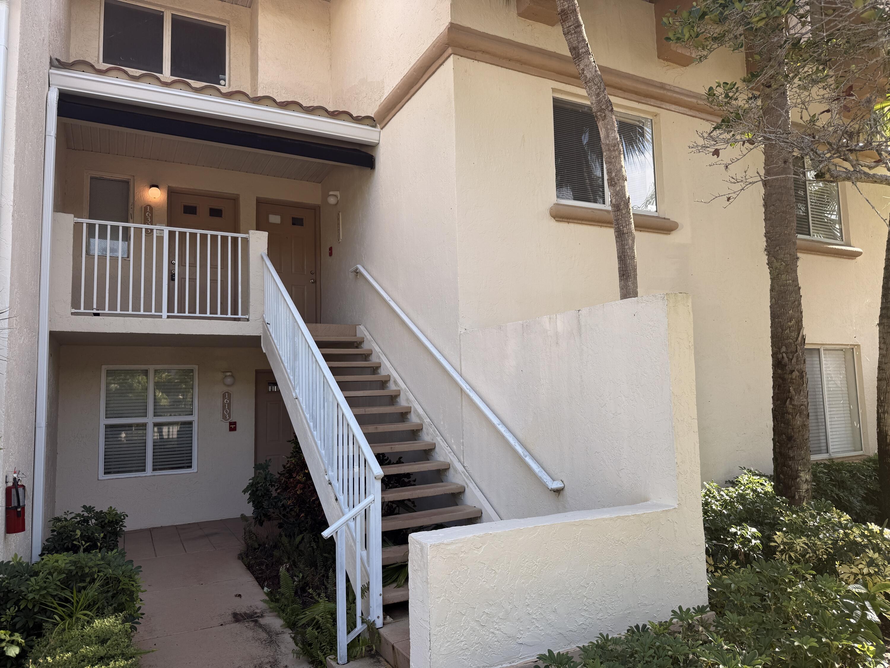 16203 GLENMOOR Drive 16203, West Palm Beach, FL 33409, West Palm Beach - Photo 2