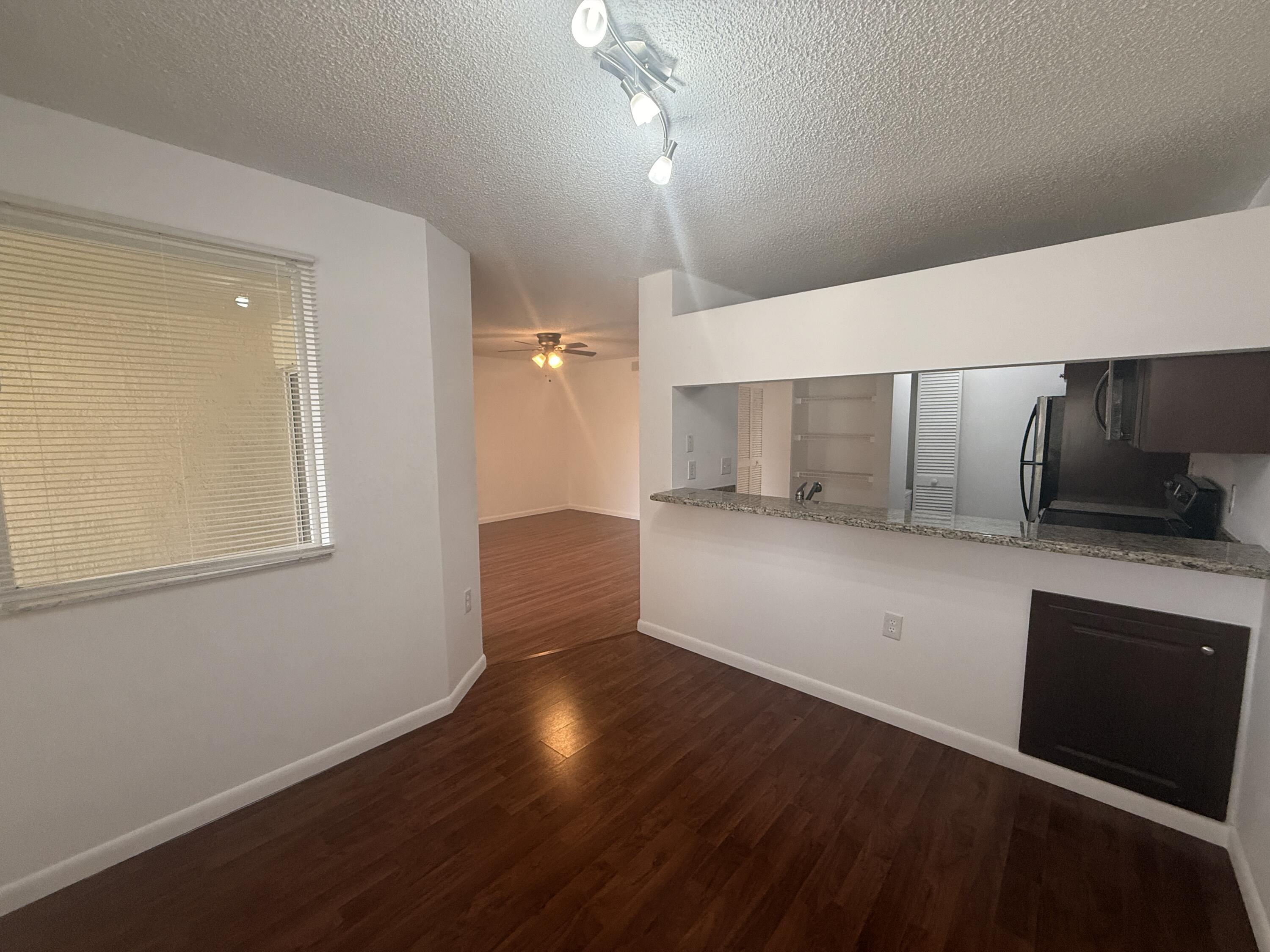 16203 GLENMOOR Drive 16203, West Palm Beach, FL 33409, West Palm Beach - Photo 4