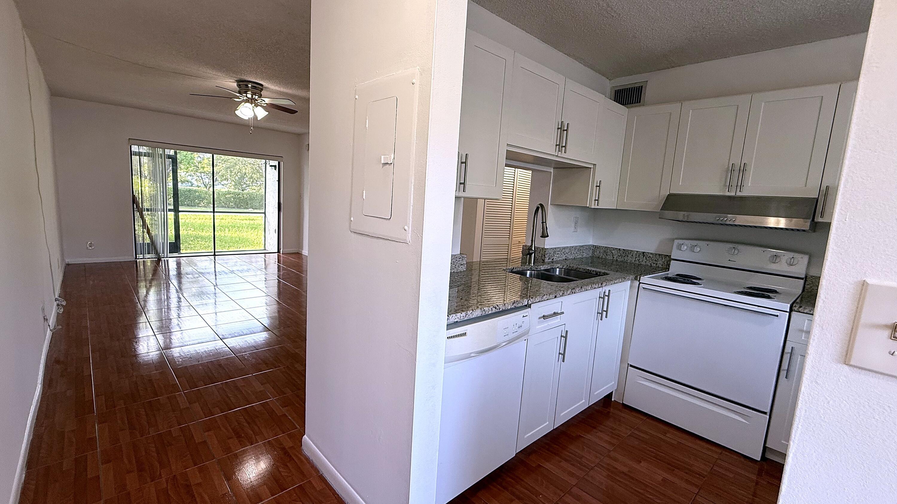 114 NW 60TH Avenue 3-1, Margate, FL 33063, Margate - Photo 5