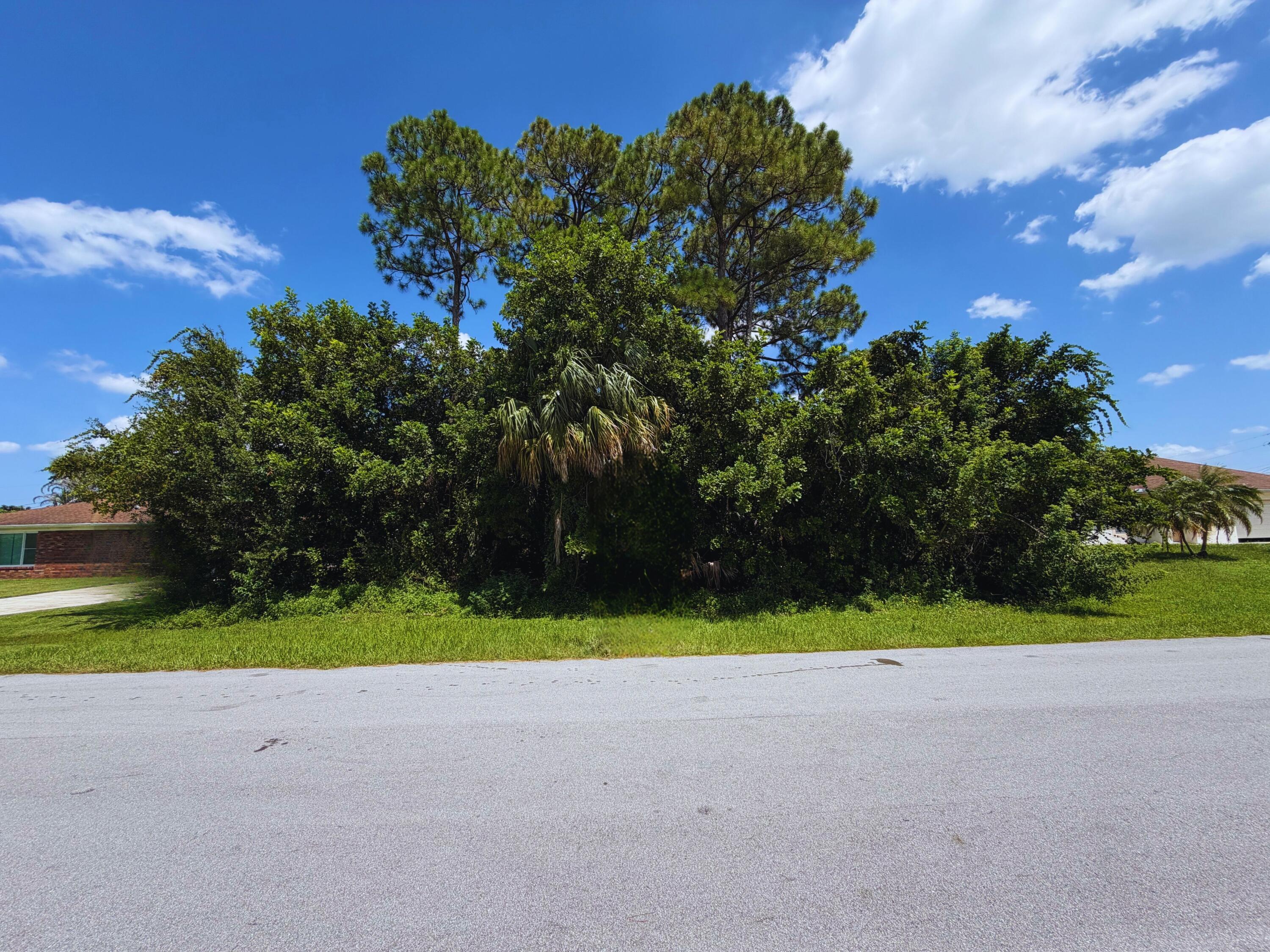 2871 SW LUCERNE Street, Port St. Lucie, FL 34953, Port St. Lucie