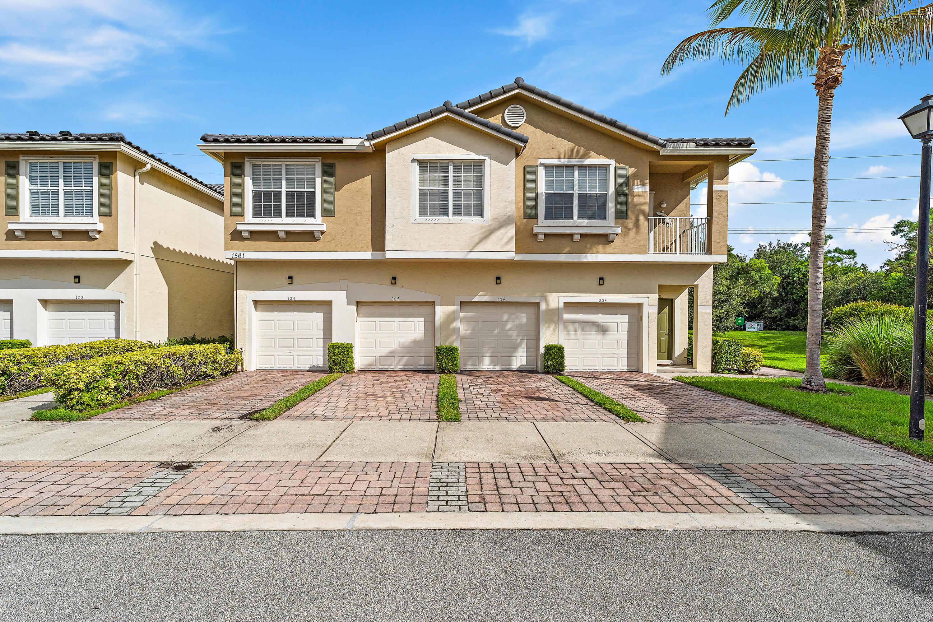 1561 SE Wilshire Place 204, Stuart, FL 34994, Stuart