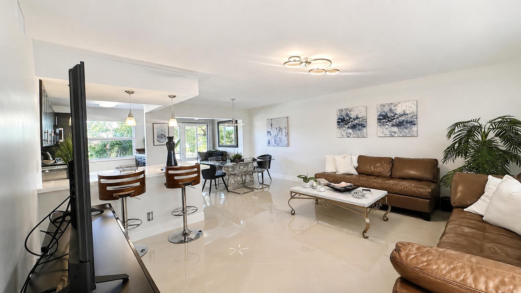 34 Colonial Club Drive 202, Boynton Beach, FL 33435, Boynton Beach - Photo 2