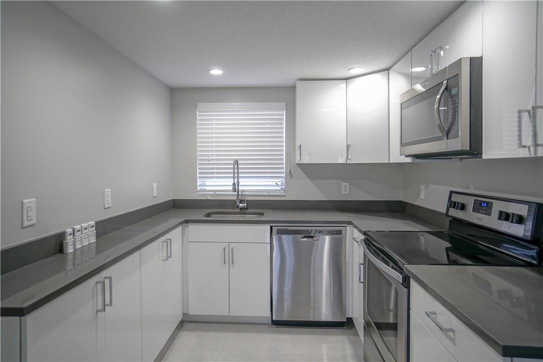 640 NE 7th Avenue 10, Fort Lauderdale, FL 33304, Fort Lauderdale - Photo 3