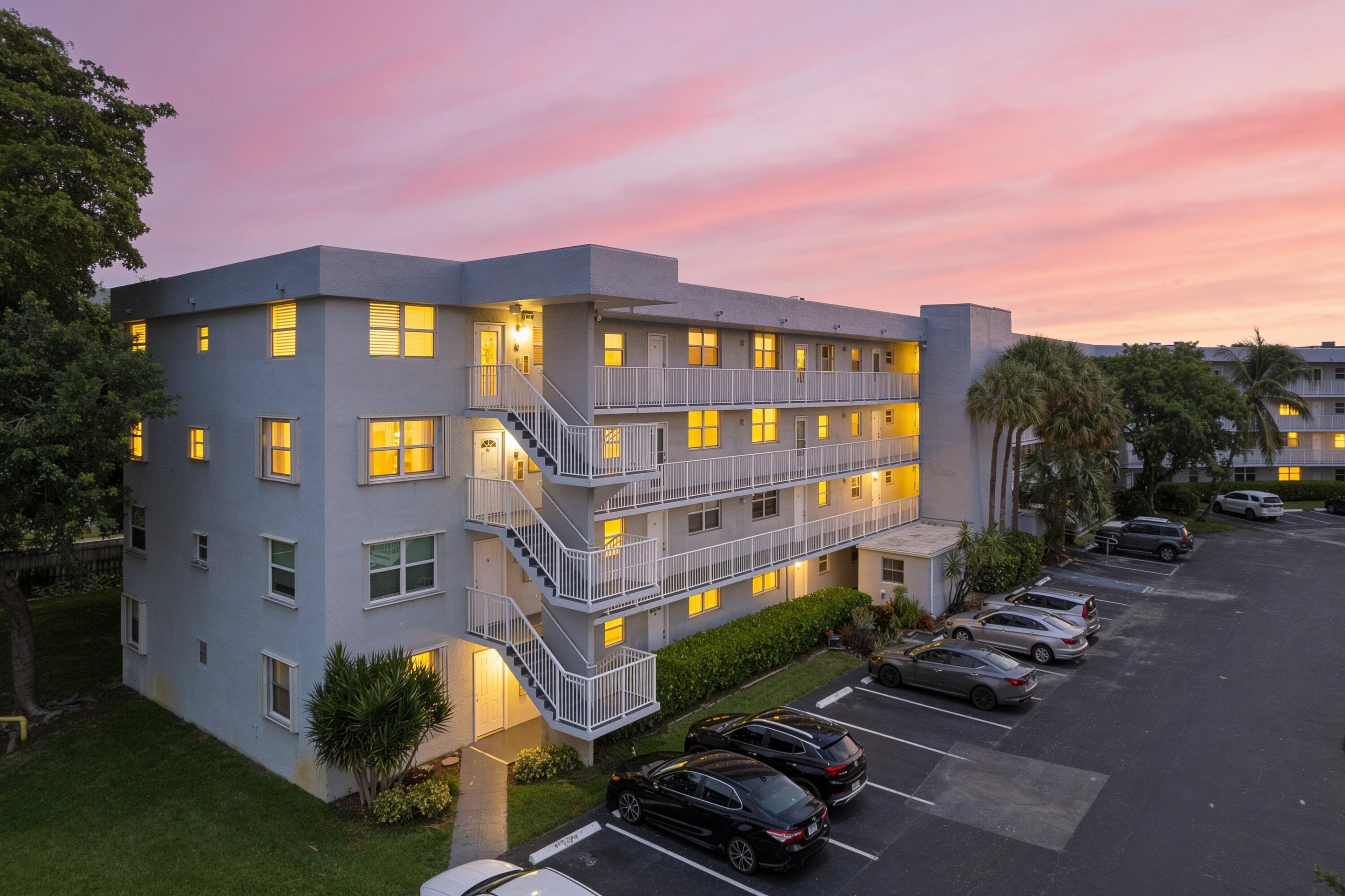 113 ROYAL PARK Drive 4A, Oakland Park, FL 33309, Oakland Park