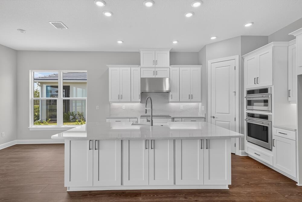 13072 SW Shinnecock Drive, Port St. Lucie, FL 34987, Port St. Lucie - Photo 2