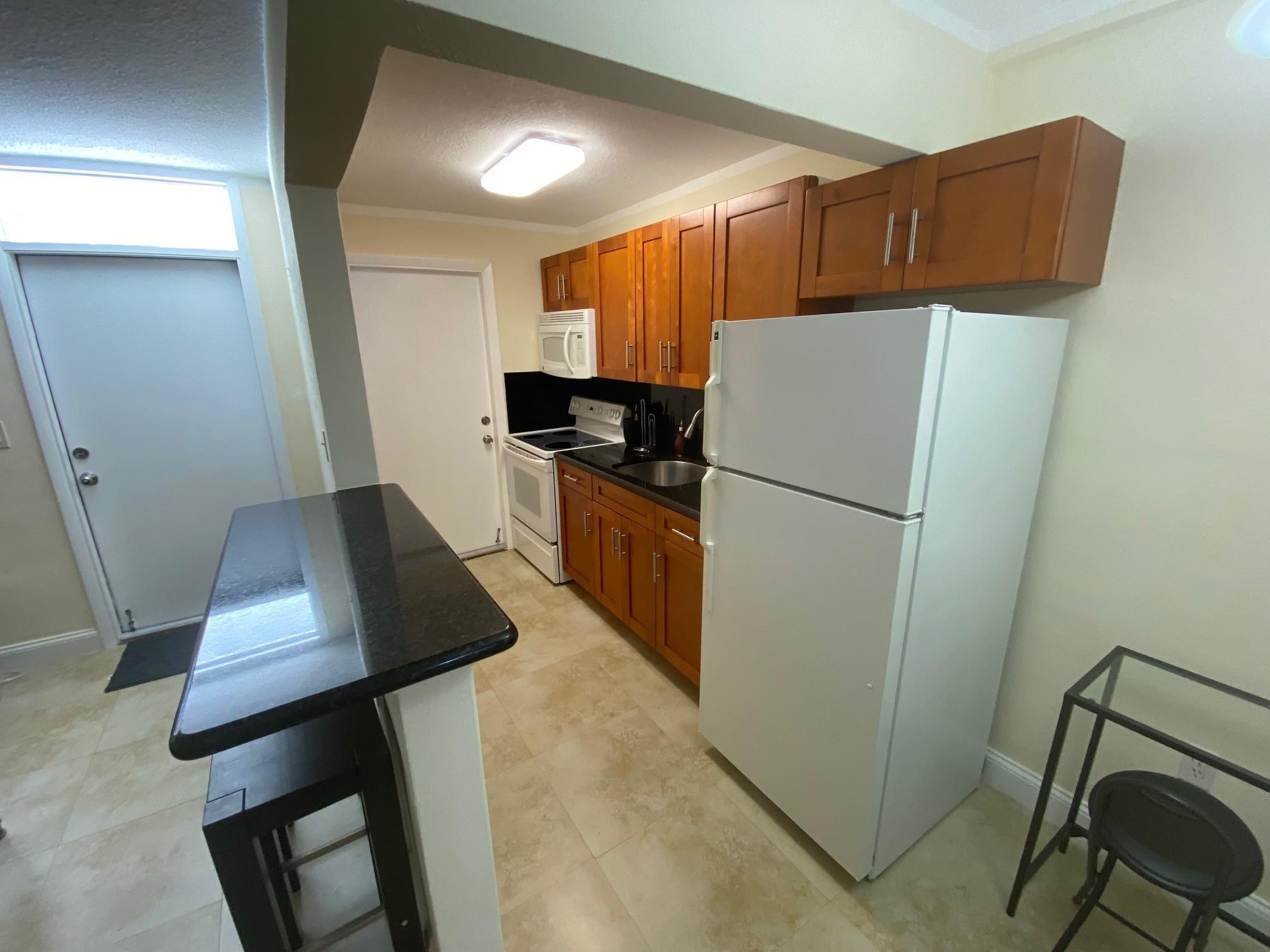 335 COLLINS Avenue 403, Miami Beach, FL 33139, Miami Beach - Photo 4