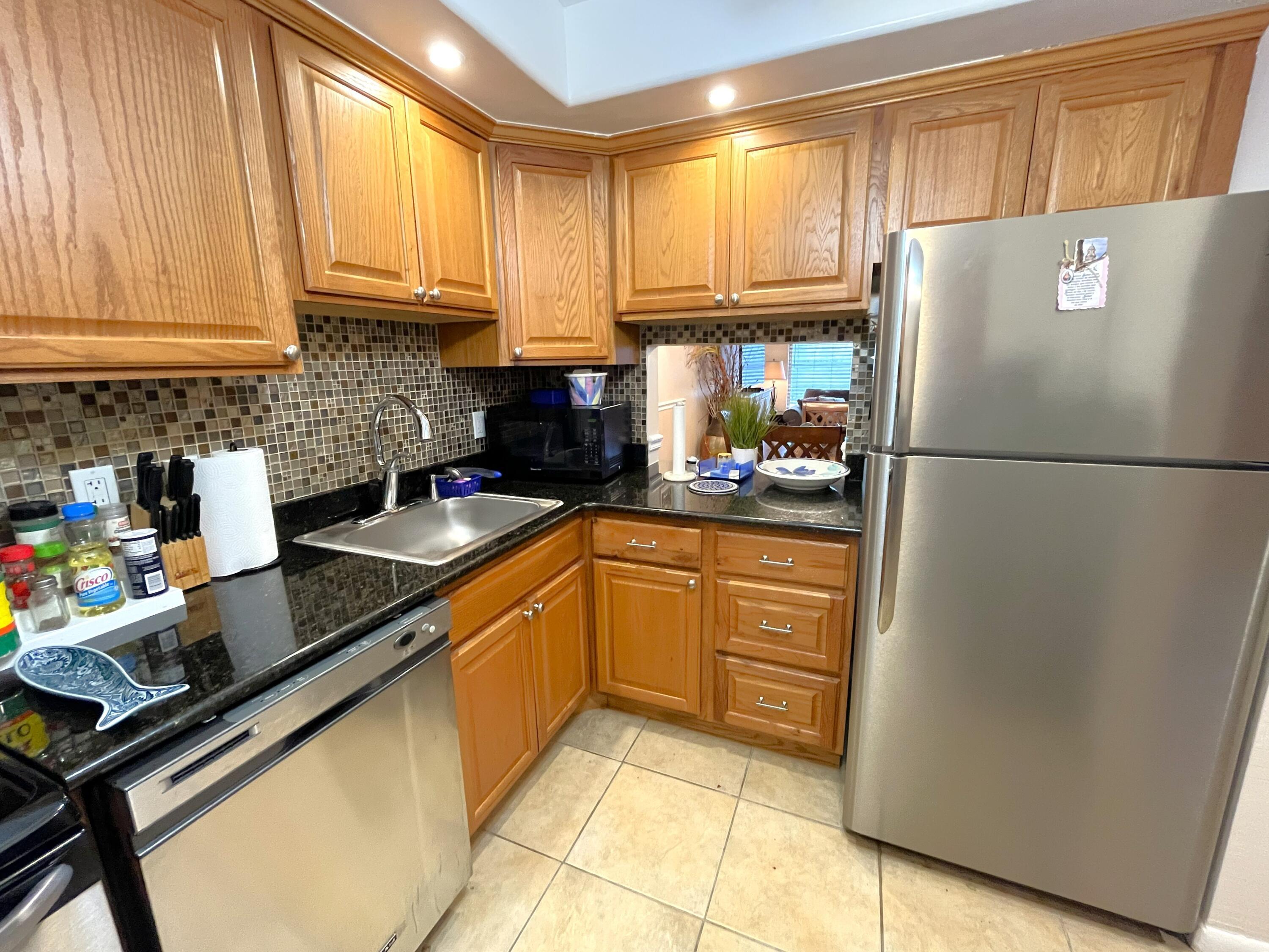 7837 Golf Circle Drive 206, Margate, FL 33063, Margate - Photo 4