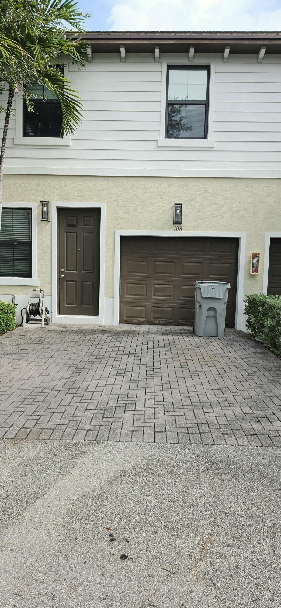 2723 NE 14th Street 108, Pompano Beach, FL 33062, Pompano Beach - Photo 3