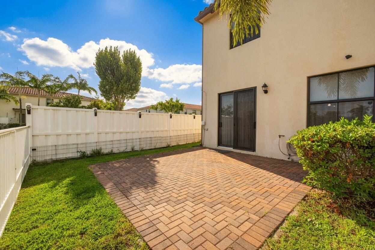 3002 Butternut Lane, Riviera Beach, FL 33410, Riviera Beach - Photo 4