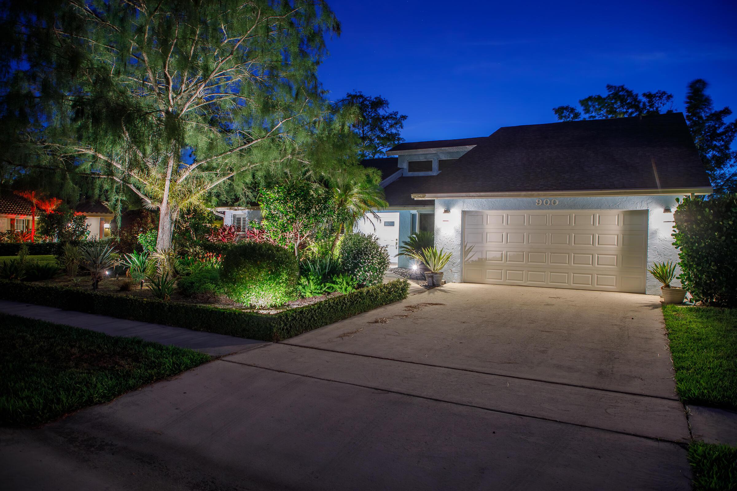 900 COSMOS Court, Wellington, FL 33414, Wellington