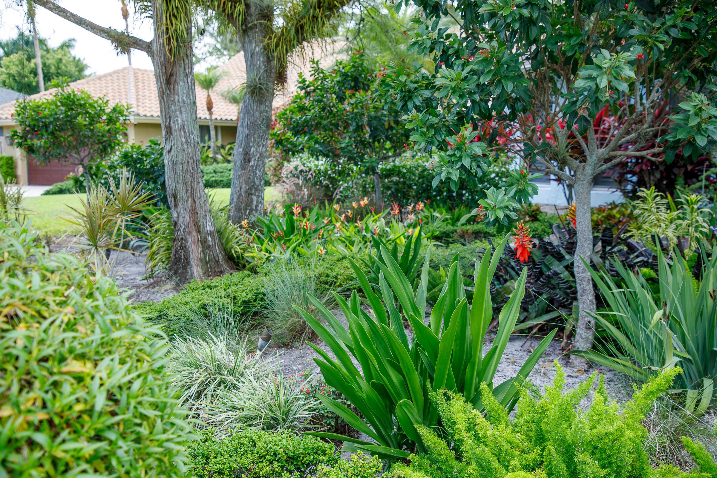 900 COSMOS Court, Wellington, FL 33414, Wellington - Photo 3