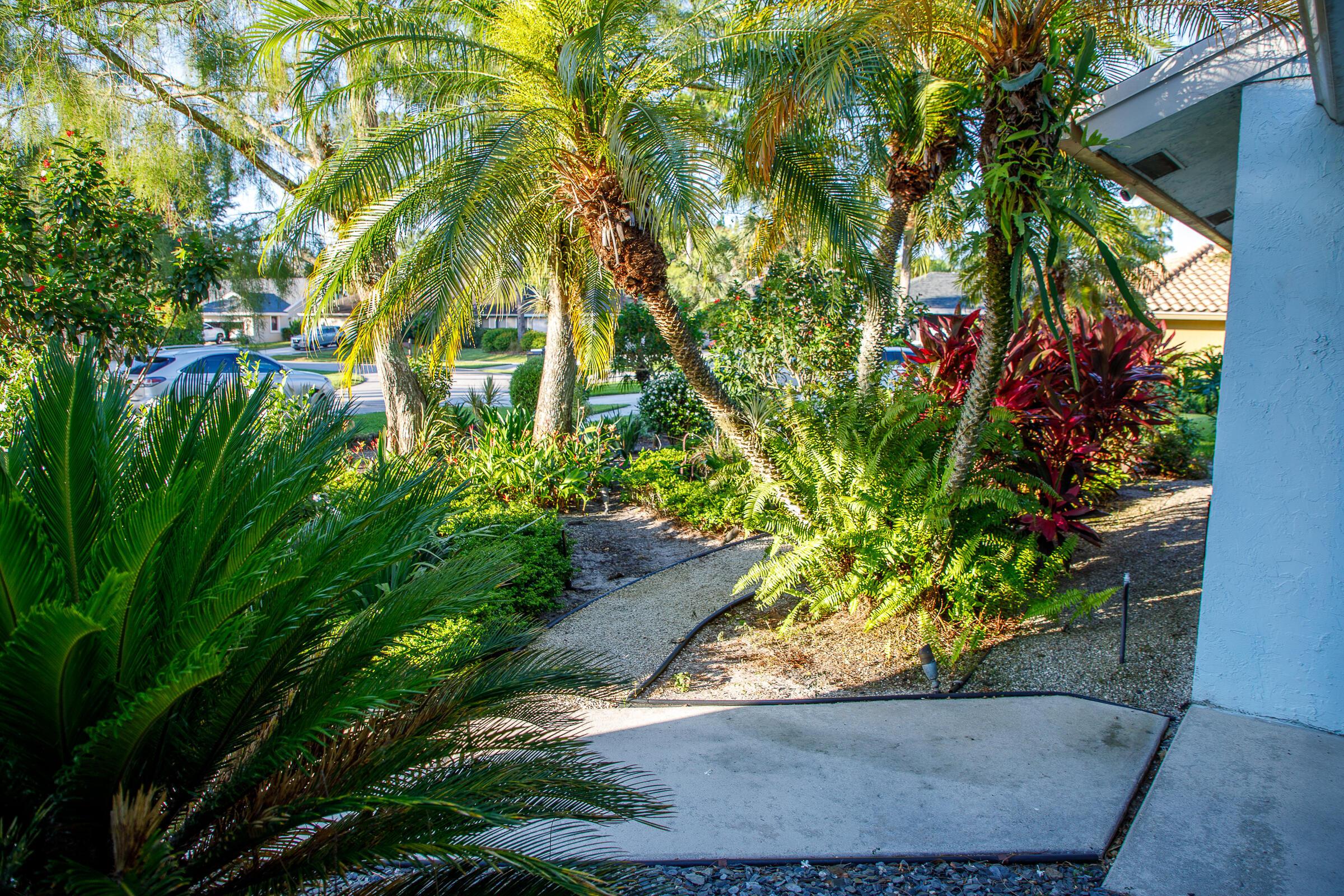 900 COSMOS Court, Wellington, FL 33414, Wellington - Photo 4