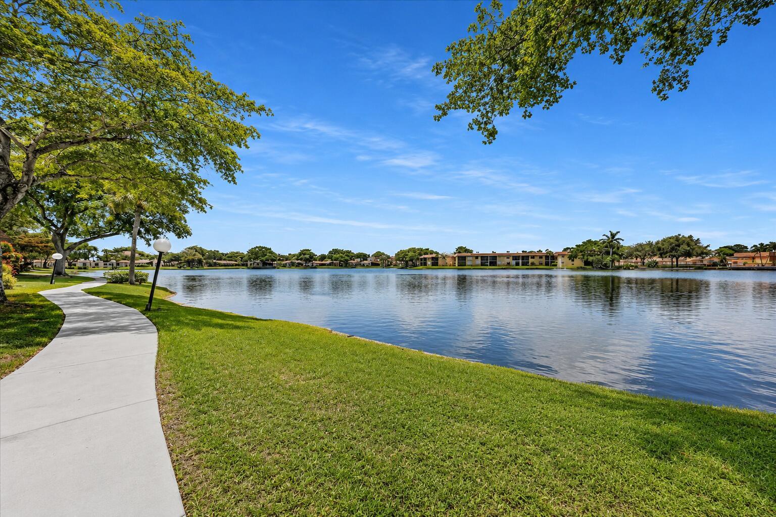 412 BRIARWOOD Circle 412, Hollywood, FL 33024, Hollywood