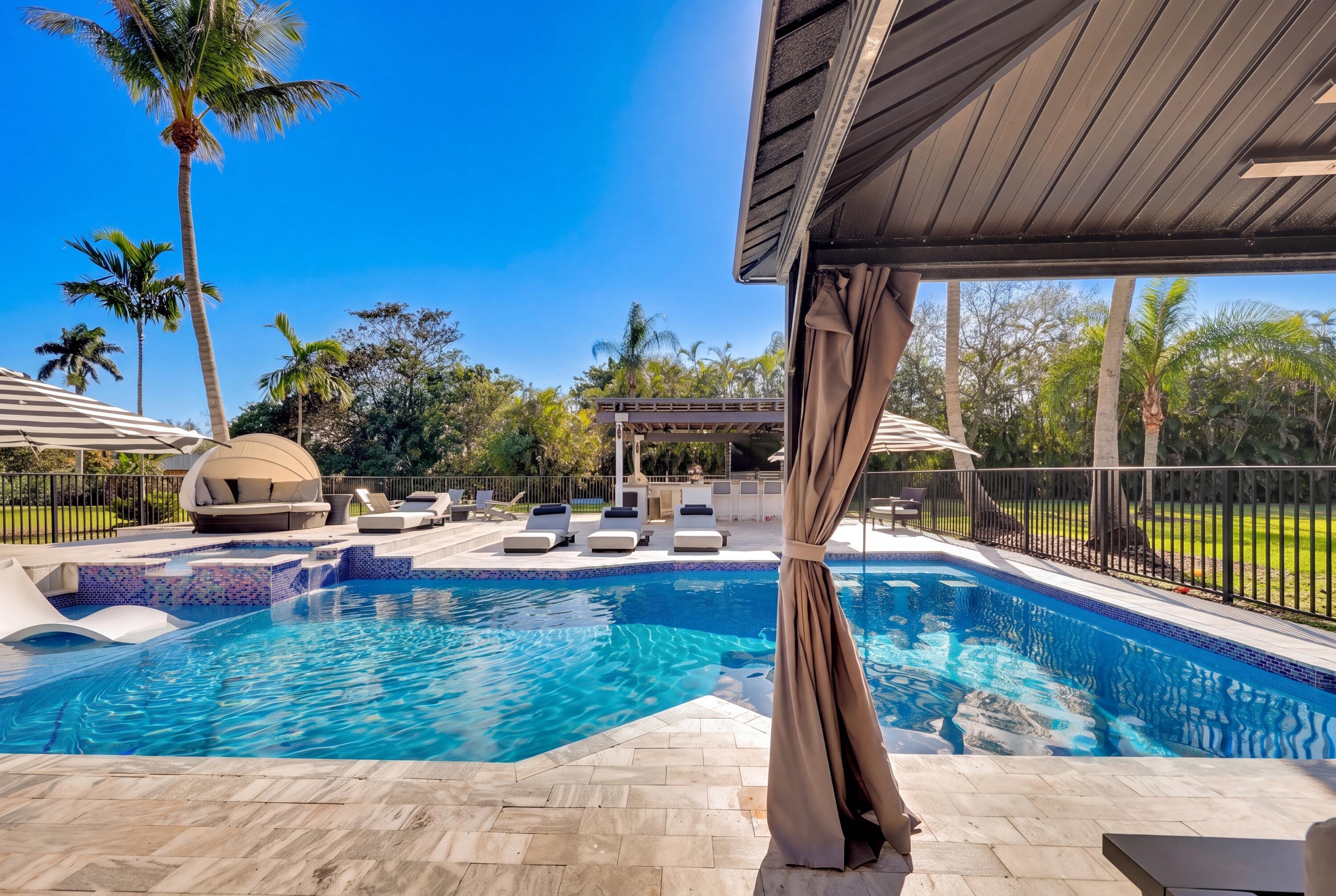 3541 Carlton Lane, Davie, FL 33330, Davie - Photo 3