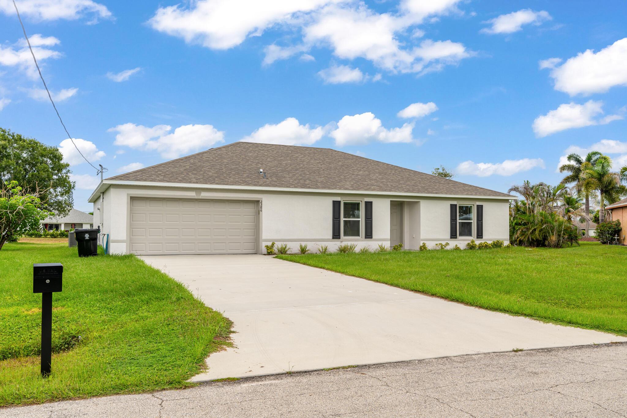 2386 SE Manor Avenue, Port St. Lucie, FL 34952, Port St. Lucie - Photo 2