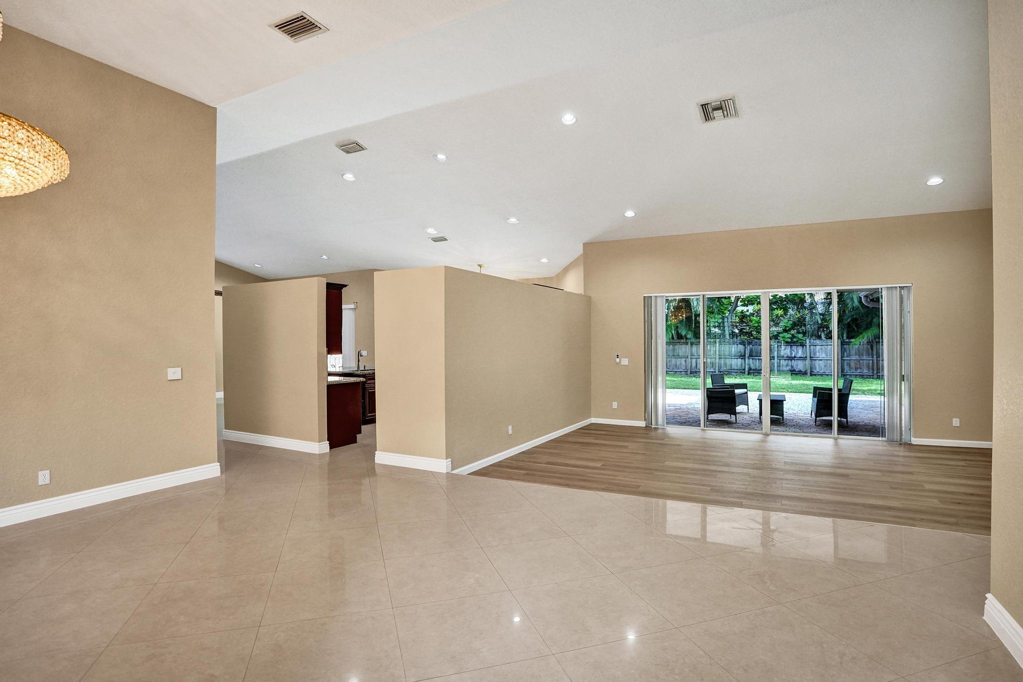 10255 GUATEMALA Street, Cooper City, FL 33026, Cooper City - Photo 3