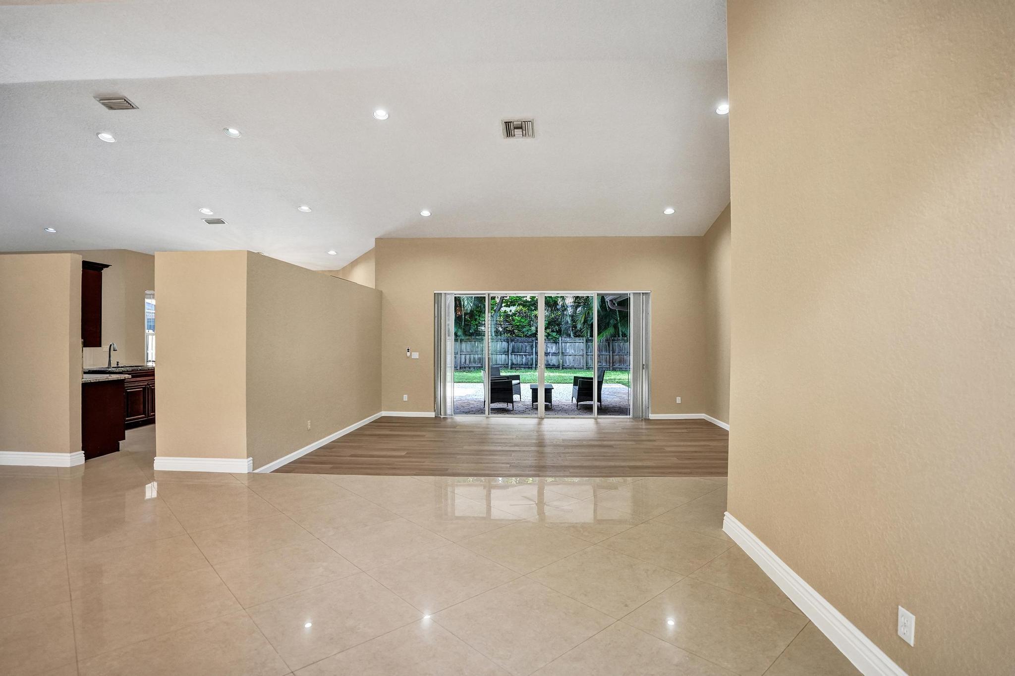 10255 GUATEMALA Street, Cooper City, FL 33026, Cooper City - Photo 4