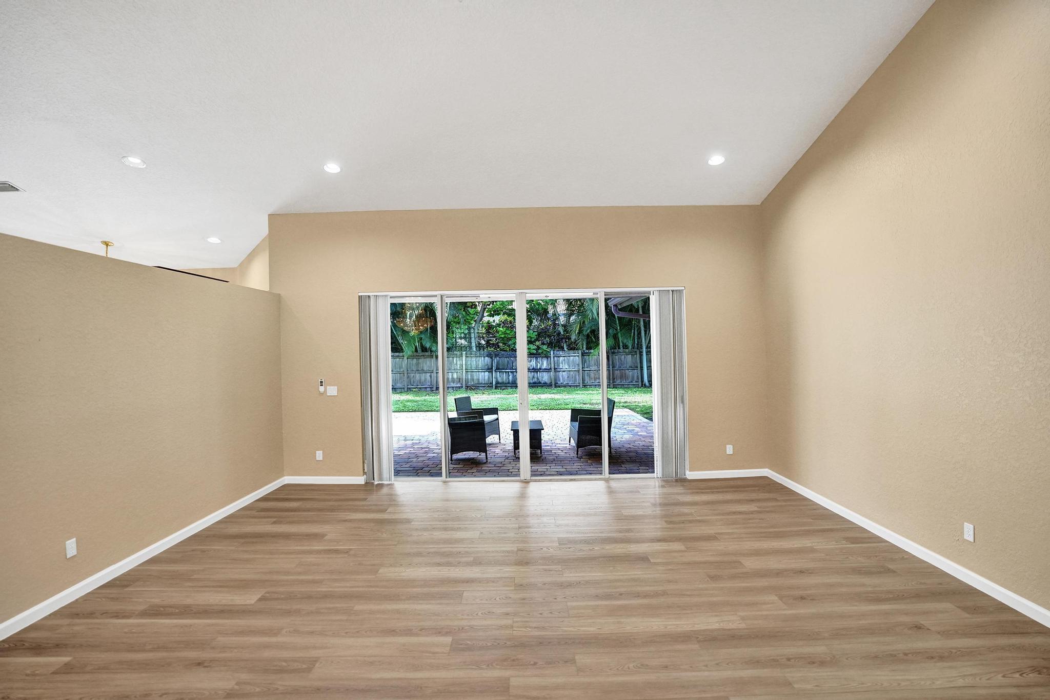 10255 GUATEMALA Street, Cooper City, FL 33026, Cooper City - Photo 5