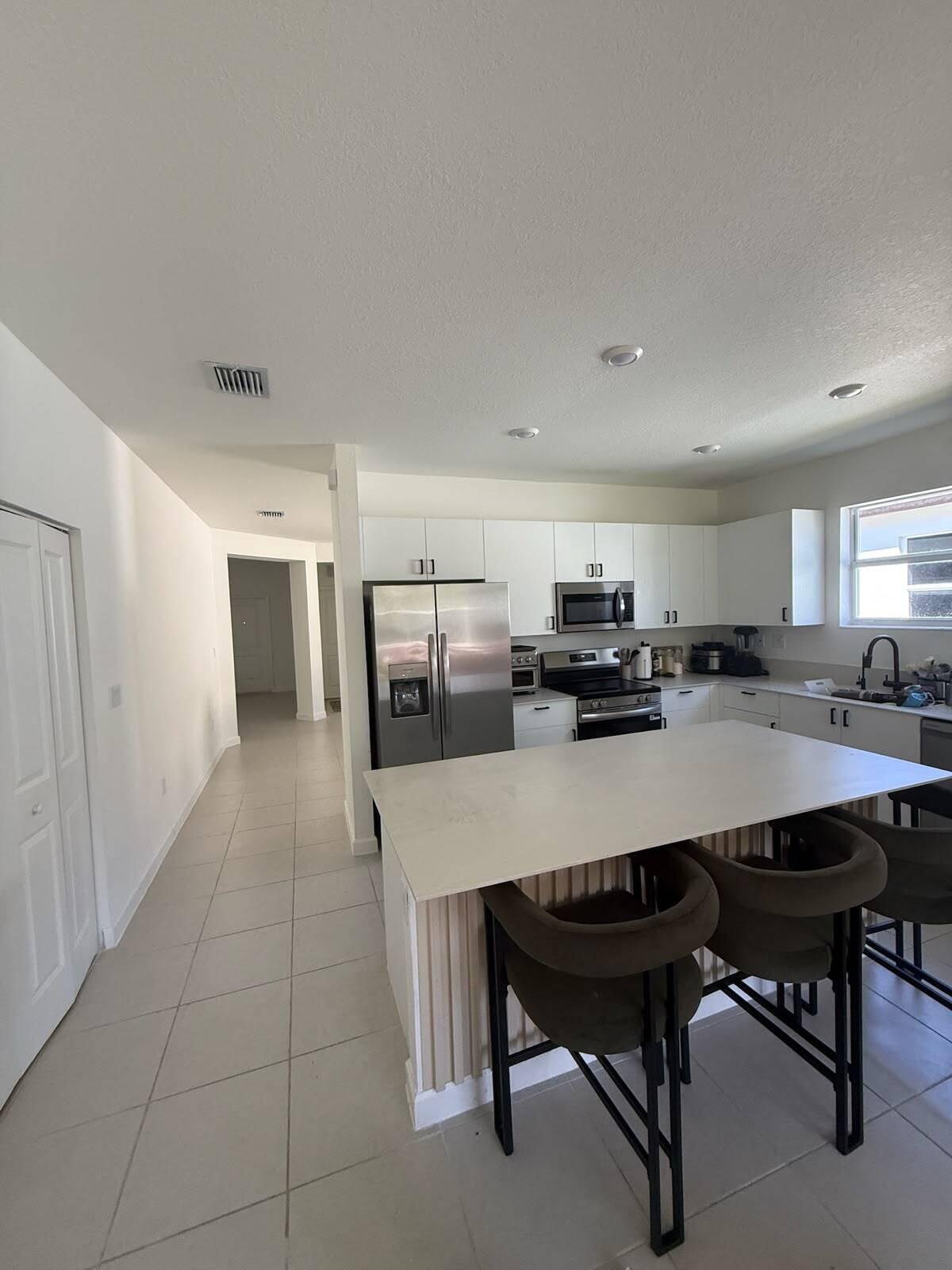 2402 SE 30th Street, Homestead, FL 33033, Homestead - Photo 5