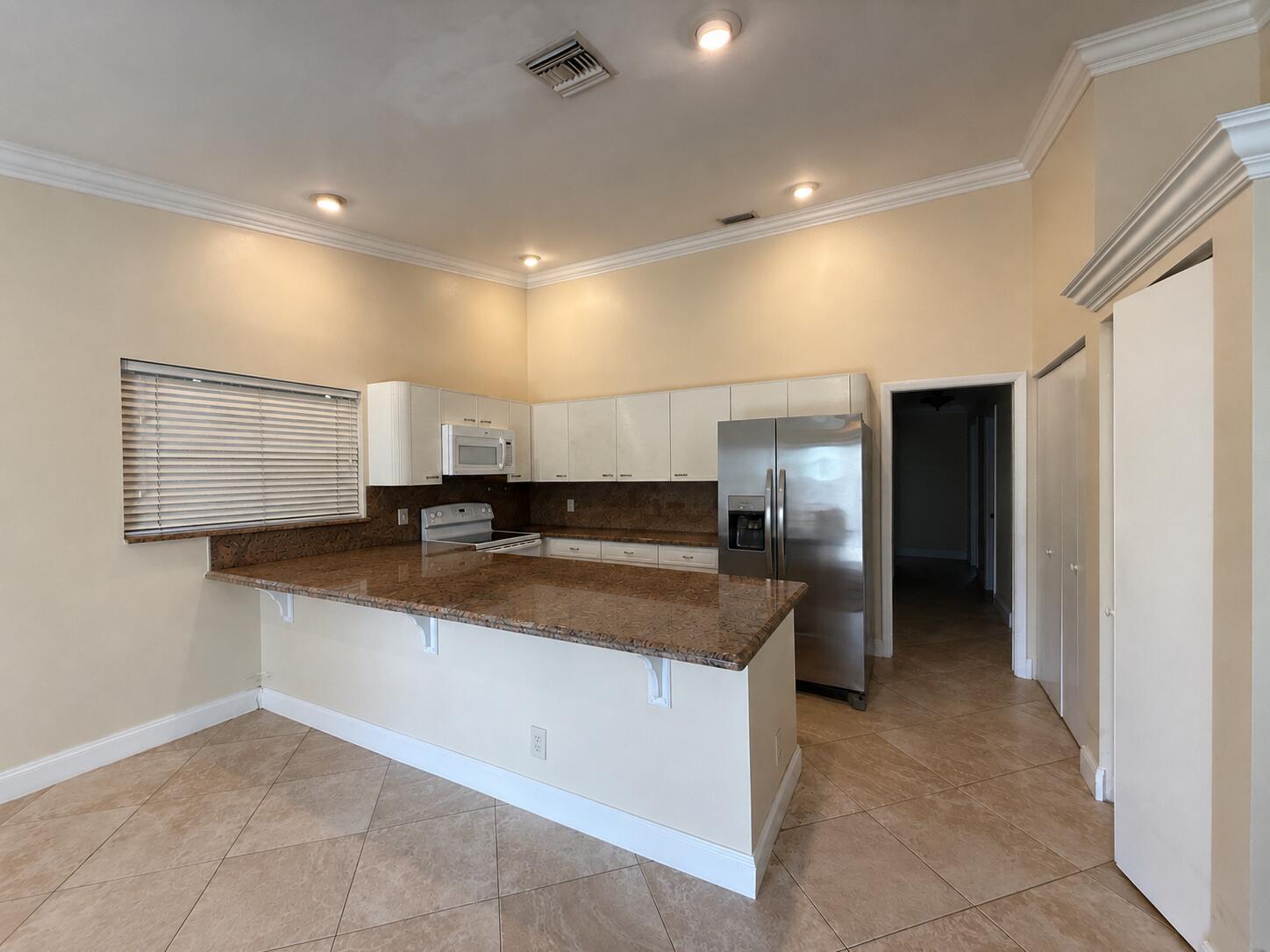 400 SEQUOIA Lane, Boca Raton, FL 33487, Boca Raton - Photo 3