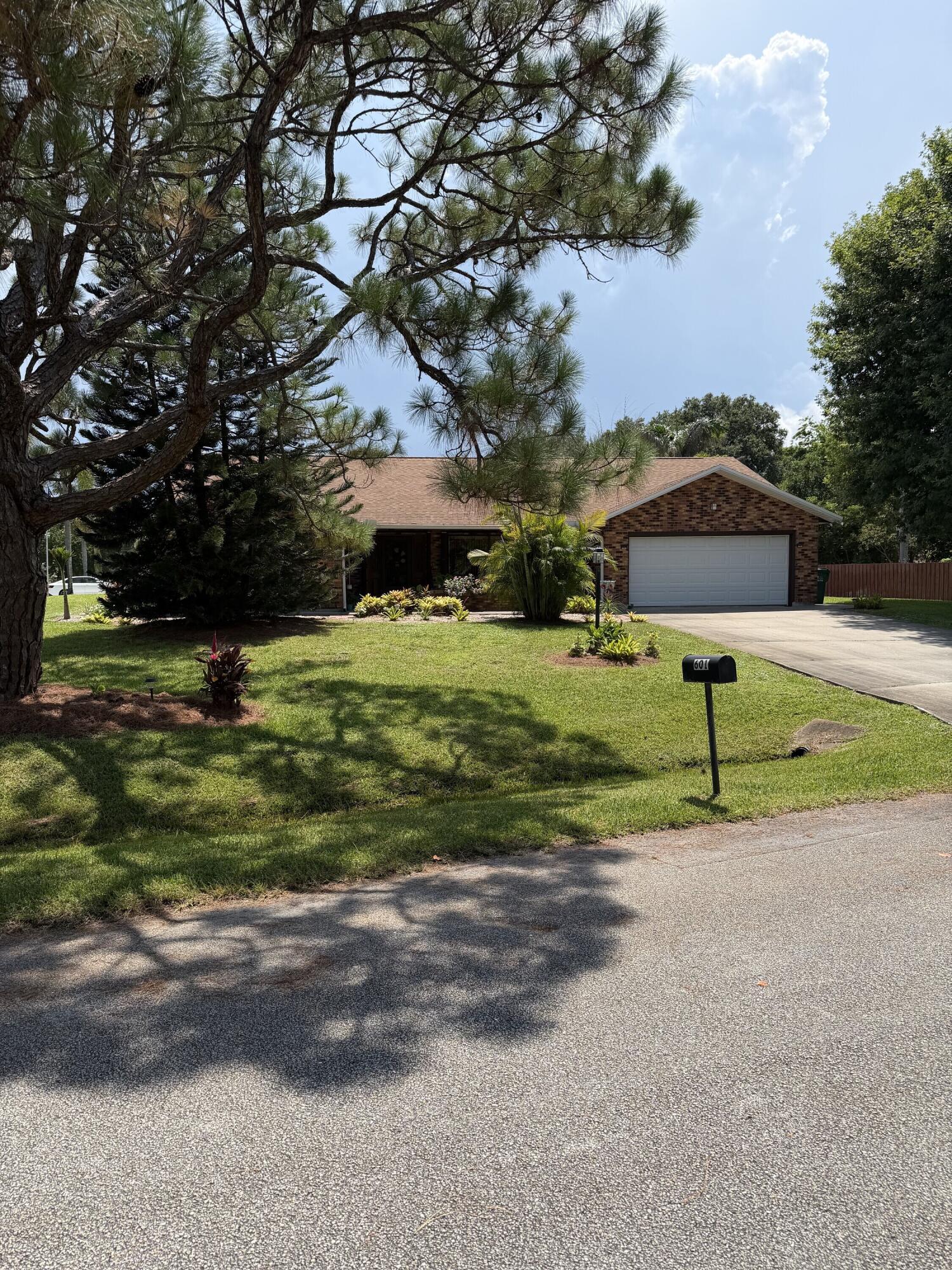 601 Strait Avenue, Sebastian, FL 32958, Sebastian - Photo 3