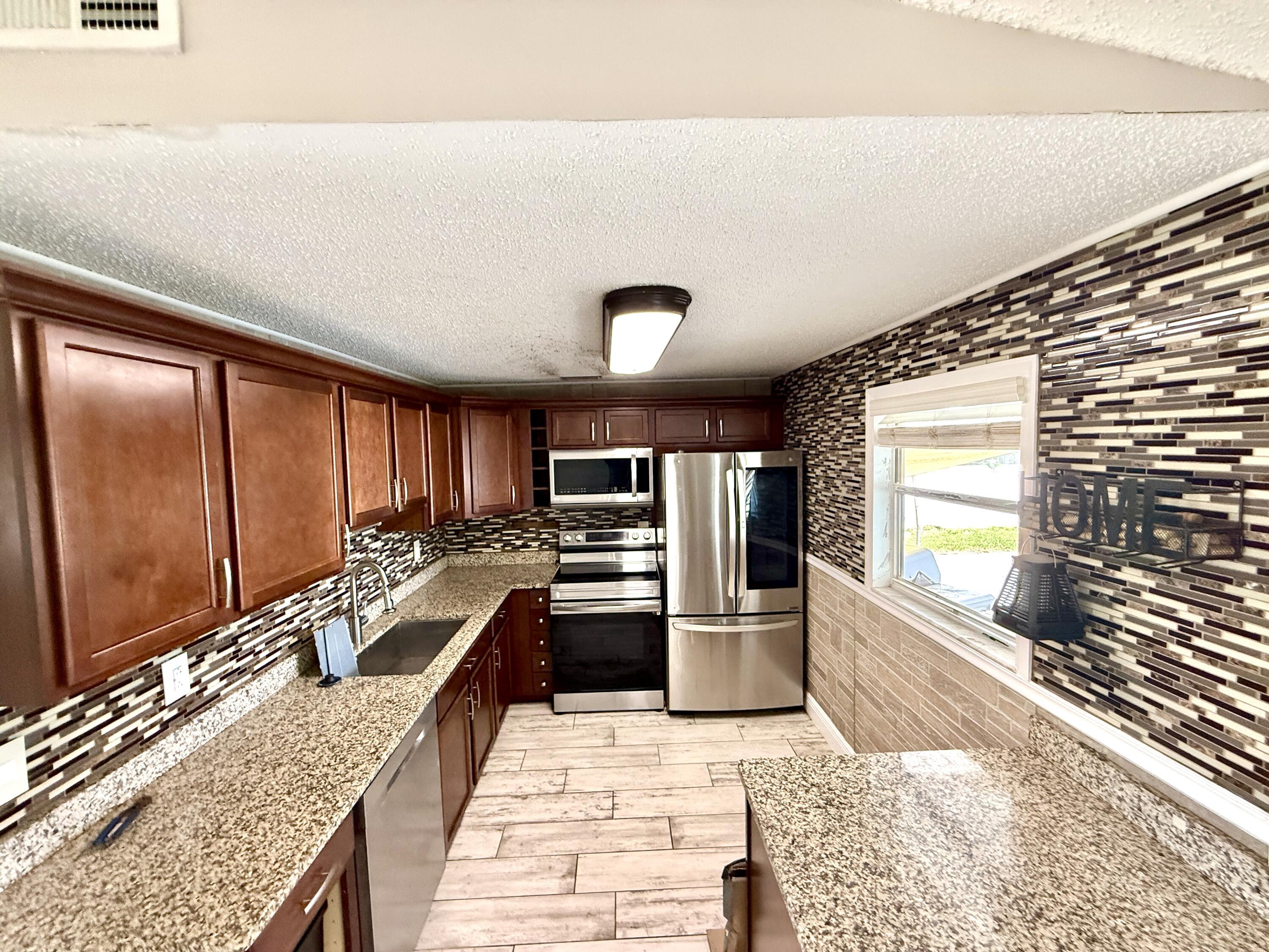 637 SW GRANADEER Street, Port St. Lucie, FL 34983, Port St. Lucie - Photo 5