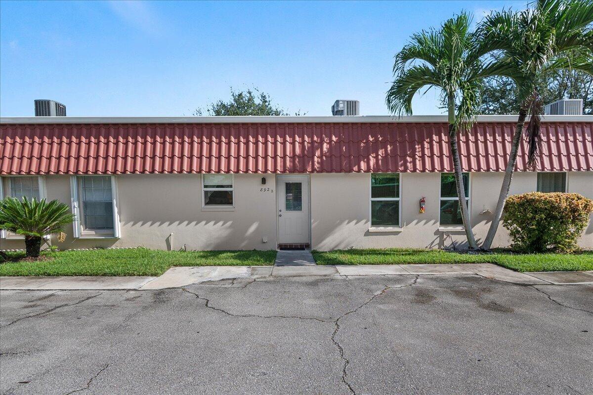 892 WORCESTER Lane B, Lake Worth, FL 33467, Lake Worth