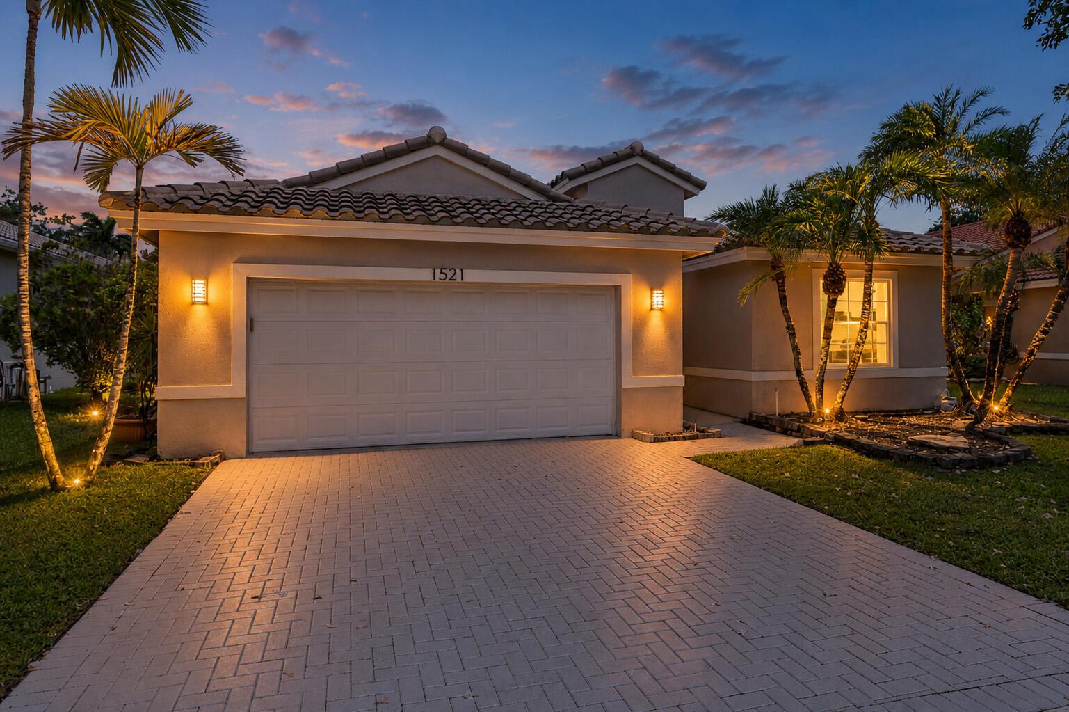 1521 SW 186th Avenue, Pembroke Pines, FL 33029, Pembroke Pines - Photo 2